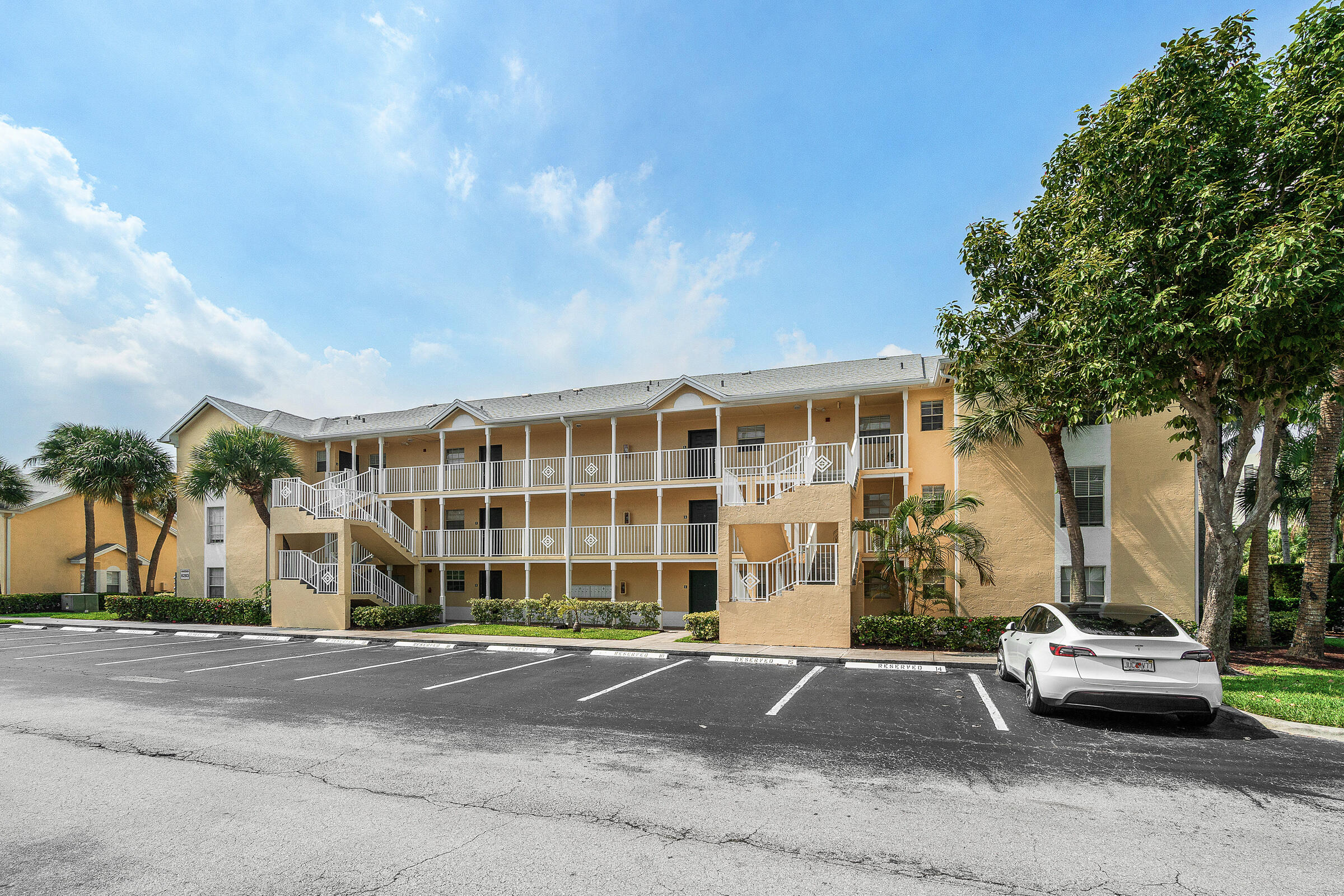 Listing  6283 La Costa Drive E, Boca Raton, FL 33433, Boca Raton, FL 33433