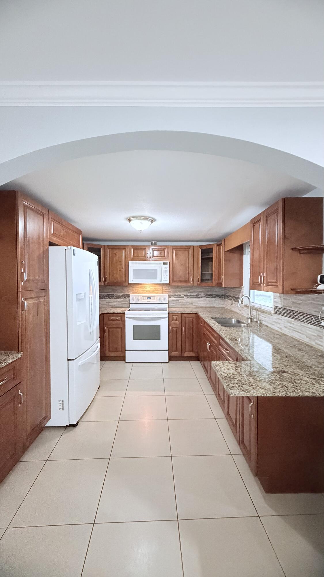 Listing  4554 SUNSET Lane, West Palm Beach, FL 33415, West Palm Beach, FL 33415