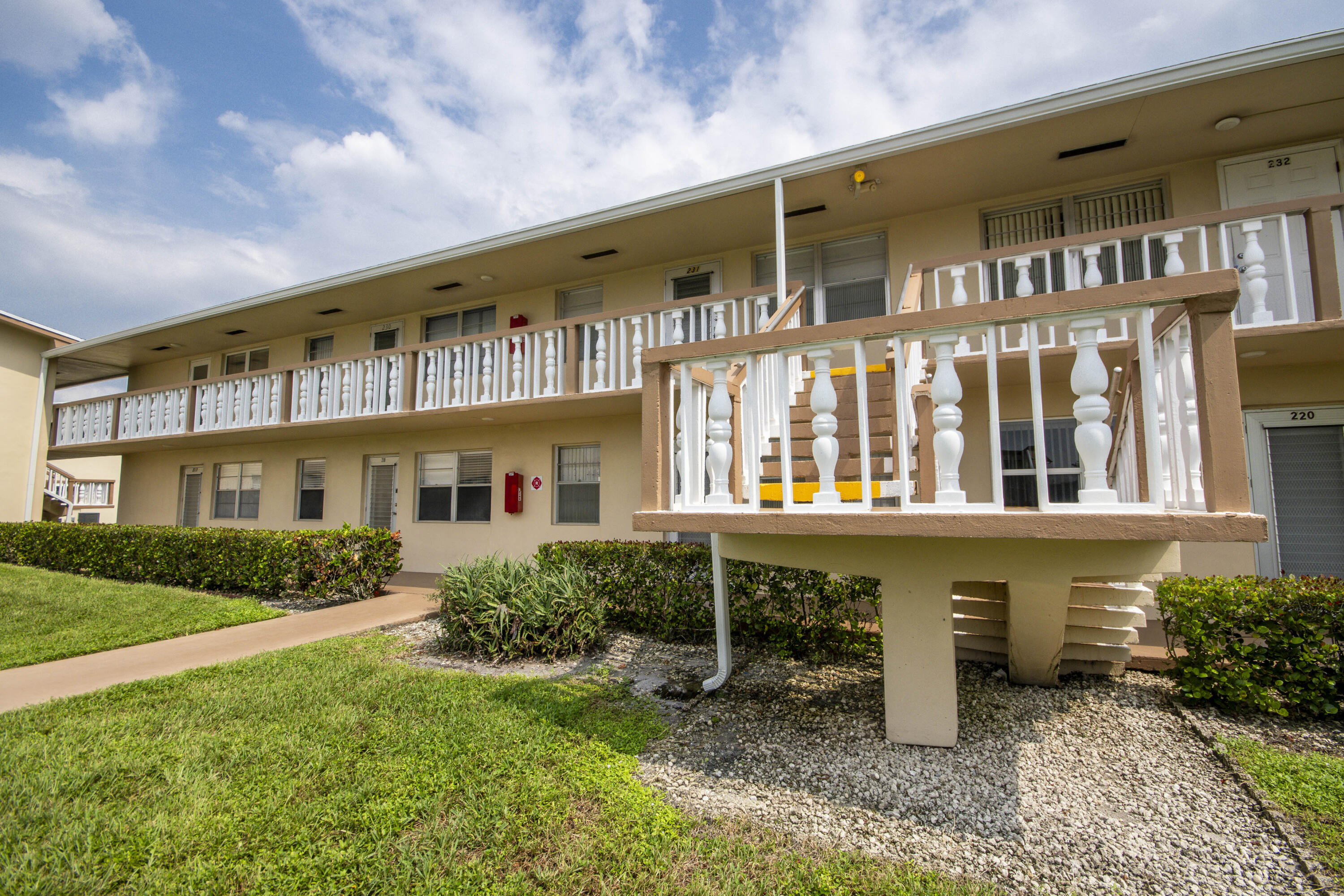 Listing  231 Chatham K 231, West Palm Beach, FL 33417, West Palm Beach, FL 33417