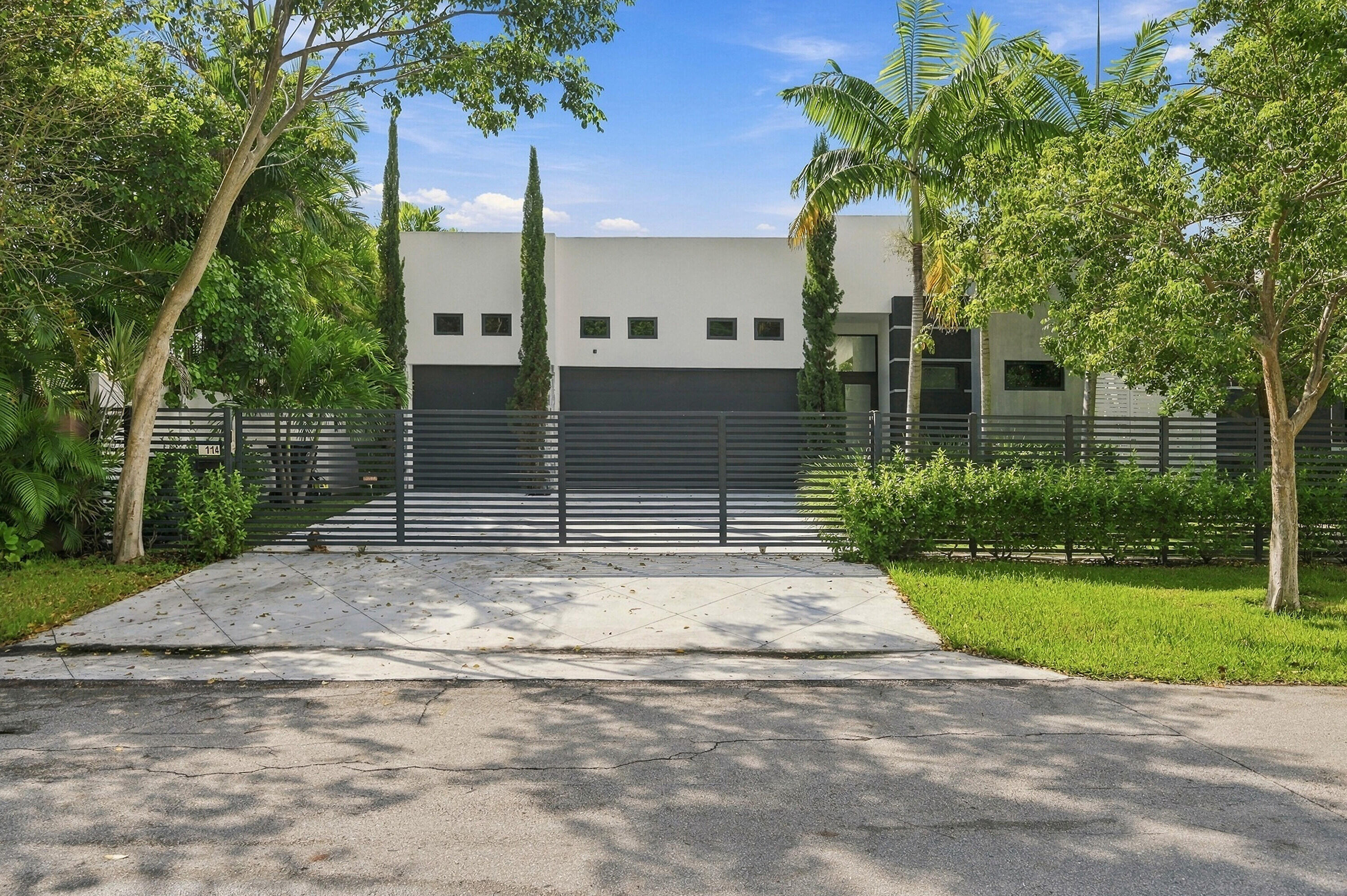 Listing  114 NE 16TH Place, Fort Lauderdale, FL 33305, Fort Lauderdale, FL 33305
