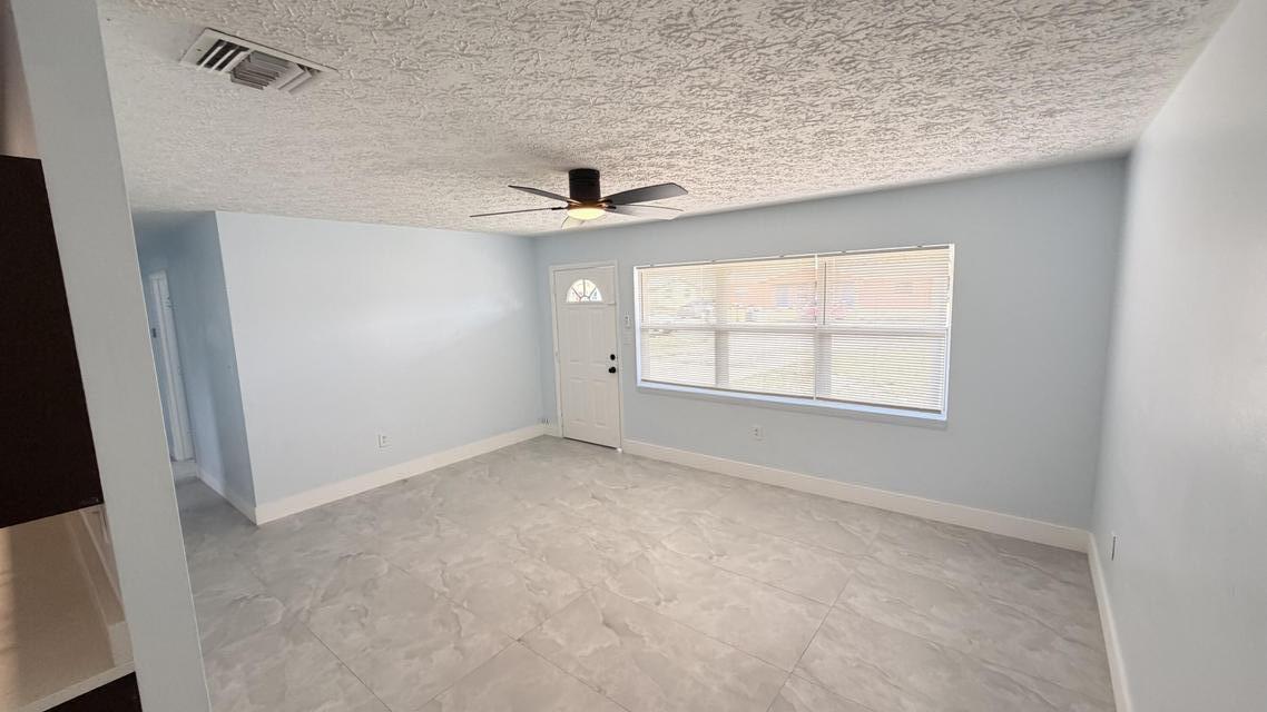 Listing  928 Fra-Mar Place UNIT A, Fort Pierce, FL 34982, Fort Pierce, FL 34982