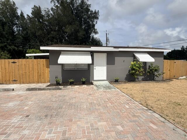 View details of listing 3642 Gulfstream Road 3, Palm Springs, FL 33461 Palm Springs with MLS#