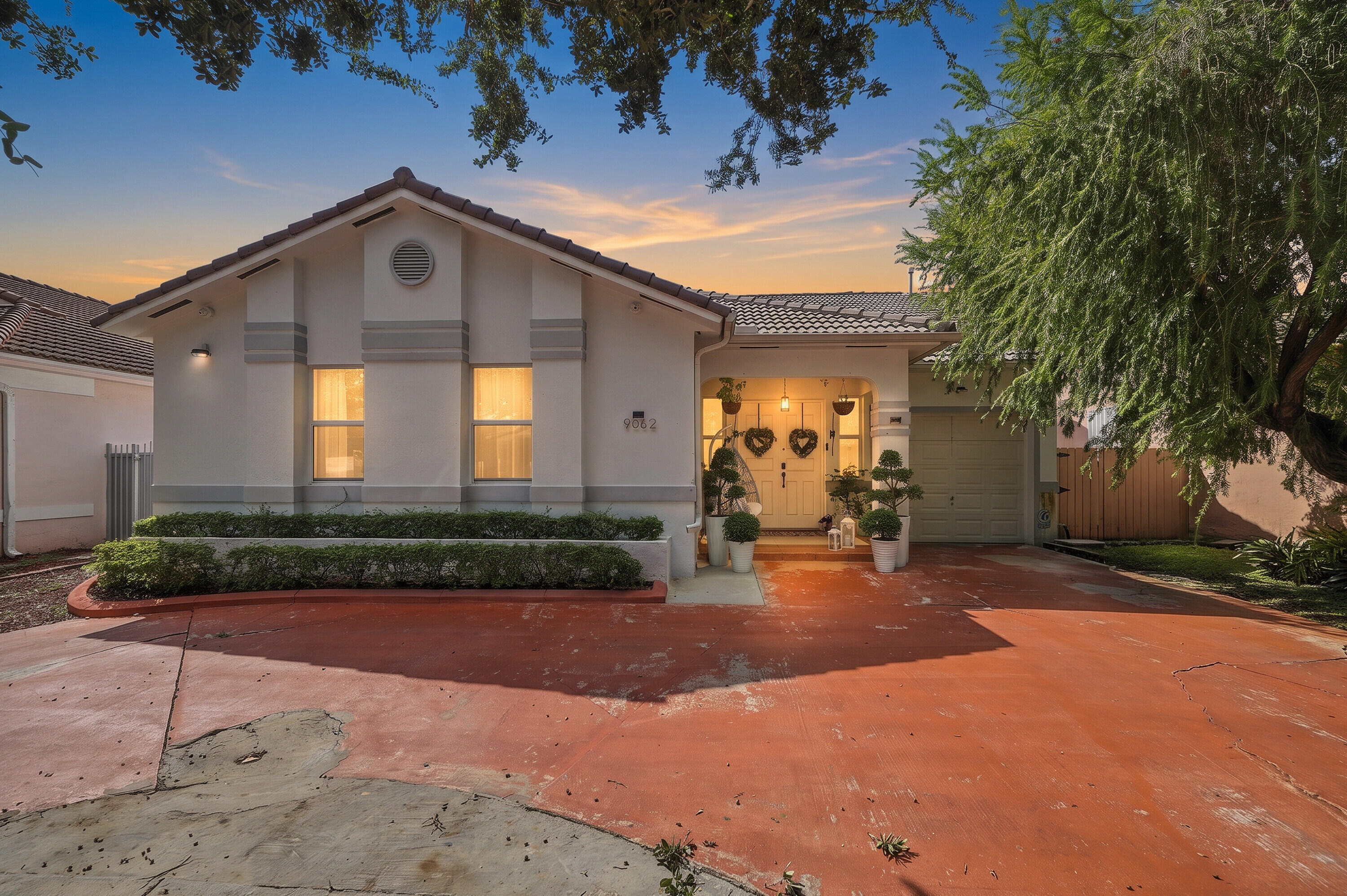 View details of listing 9062 NW 148TH Terrace, Miami Lakes, FL 33018 Miami Lakes with MLS#
