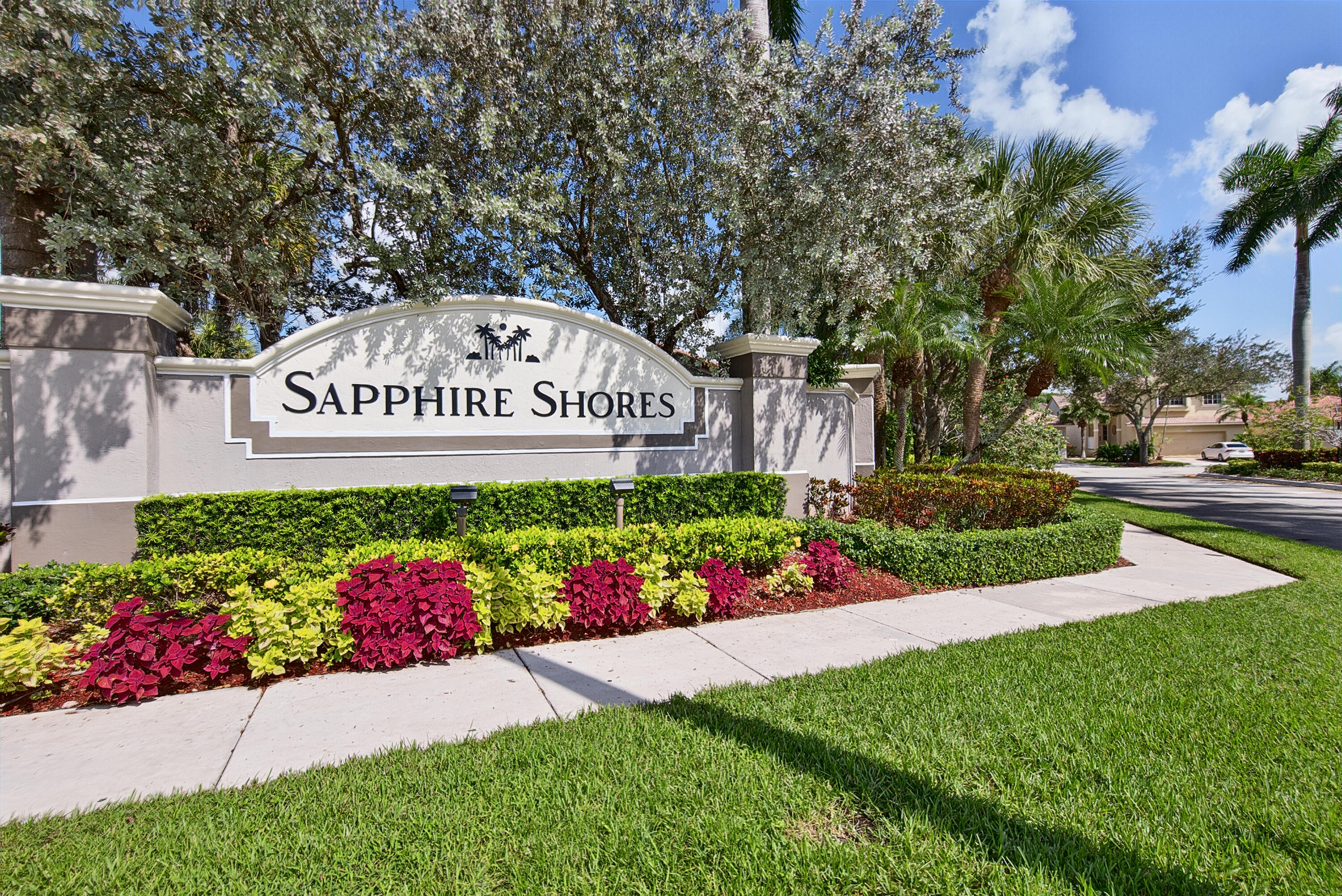View details of listing 16416 SAPPHIRE Street, Weston, FL 33331 Weston with MLS#