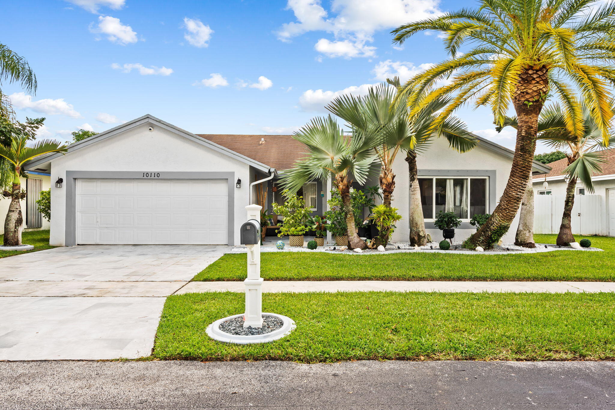 Listing  10110 SW 16TH Place, Davie, FL 33324, Davie, FL 33324