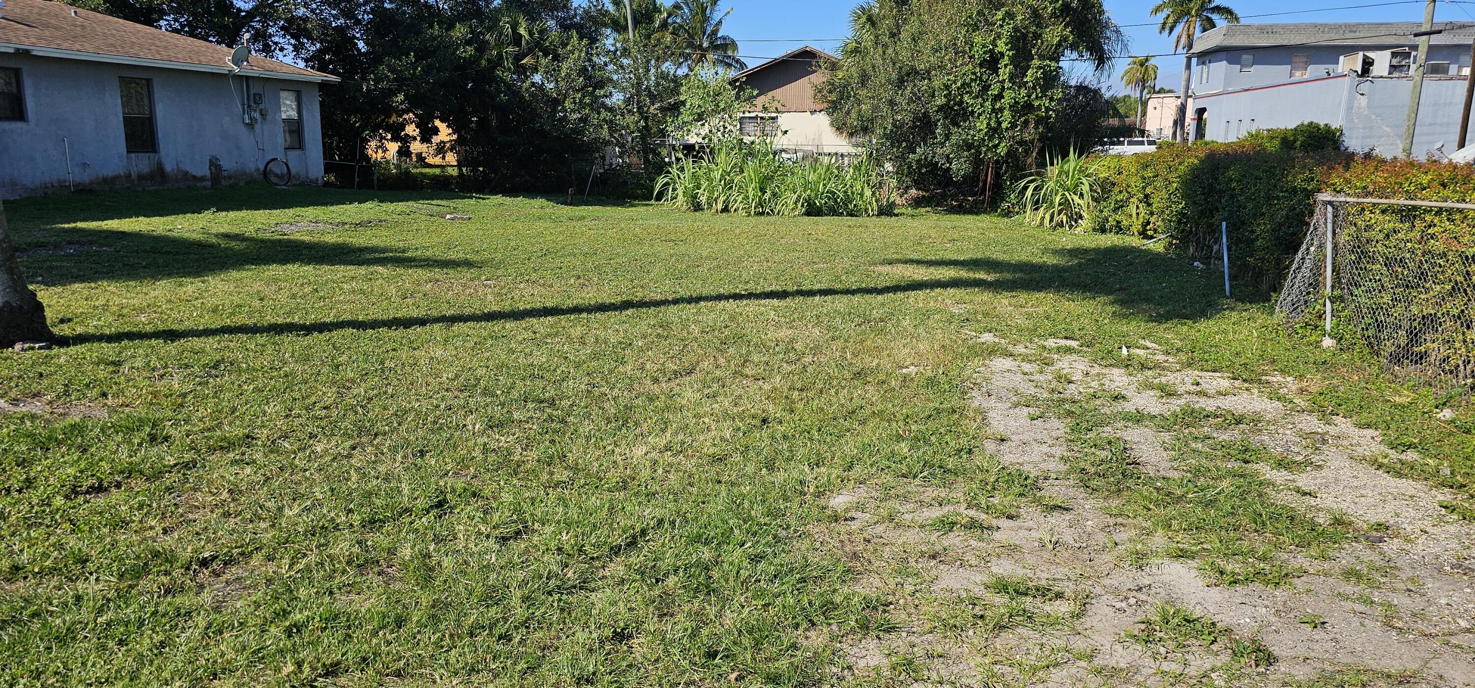 View details of listing 536 SW 2ND Street, Belle Glade, FL 33430 Belle Glade with MLS#