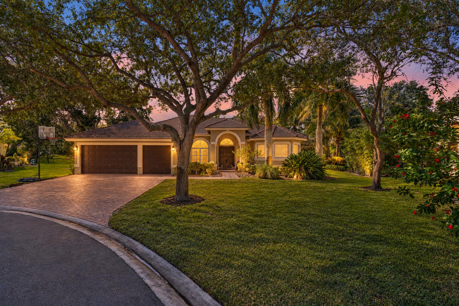 View details of listing 6717 NW 107th Way, Parkland, FL 33076 Parkland with MLS#