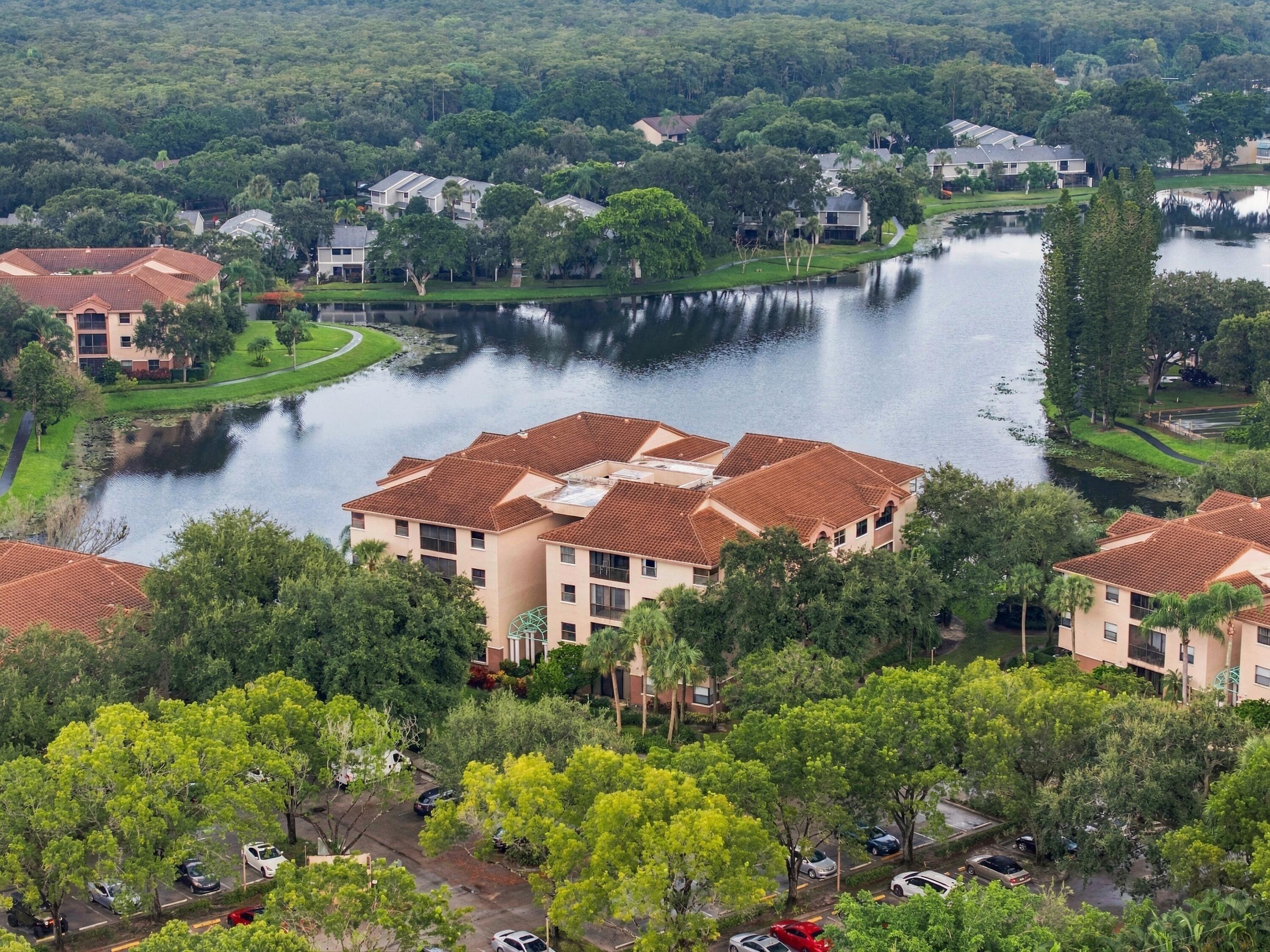 View details of listing 4400 NW 30th Street 327, Coconut Creek, FL 33066 Coconut Creek with MLS#