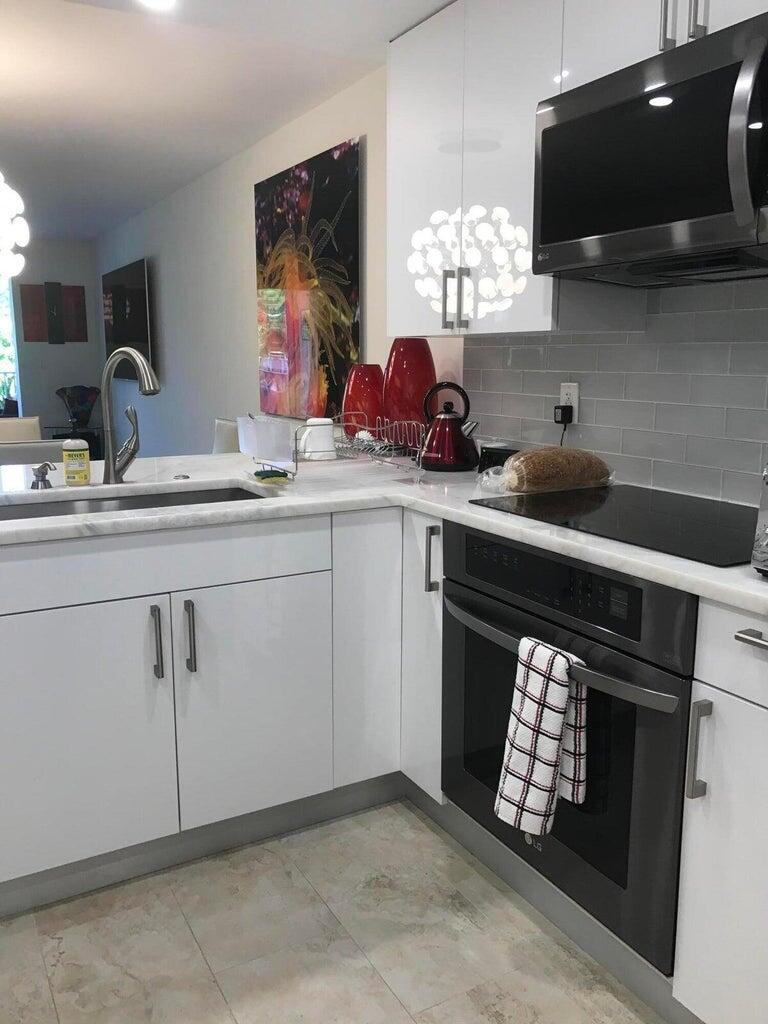 Listing  2515 NE 2ND Court 201, Boynton Beach, FL 33435, Boynton Beach, FL 33435