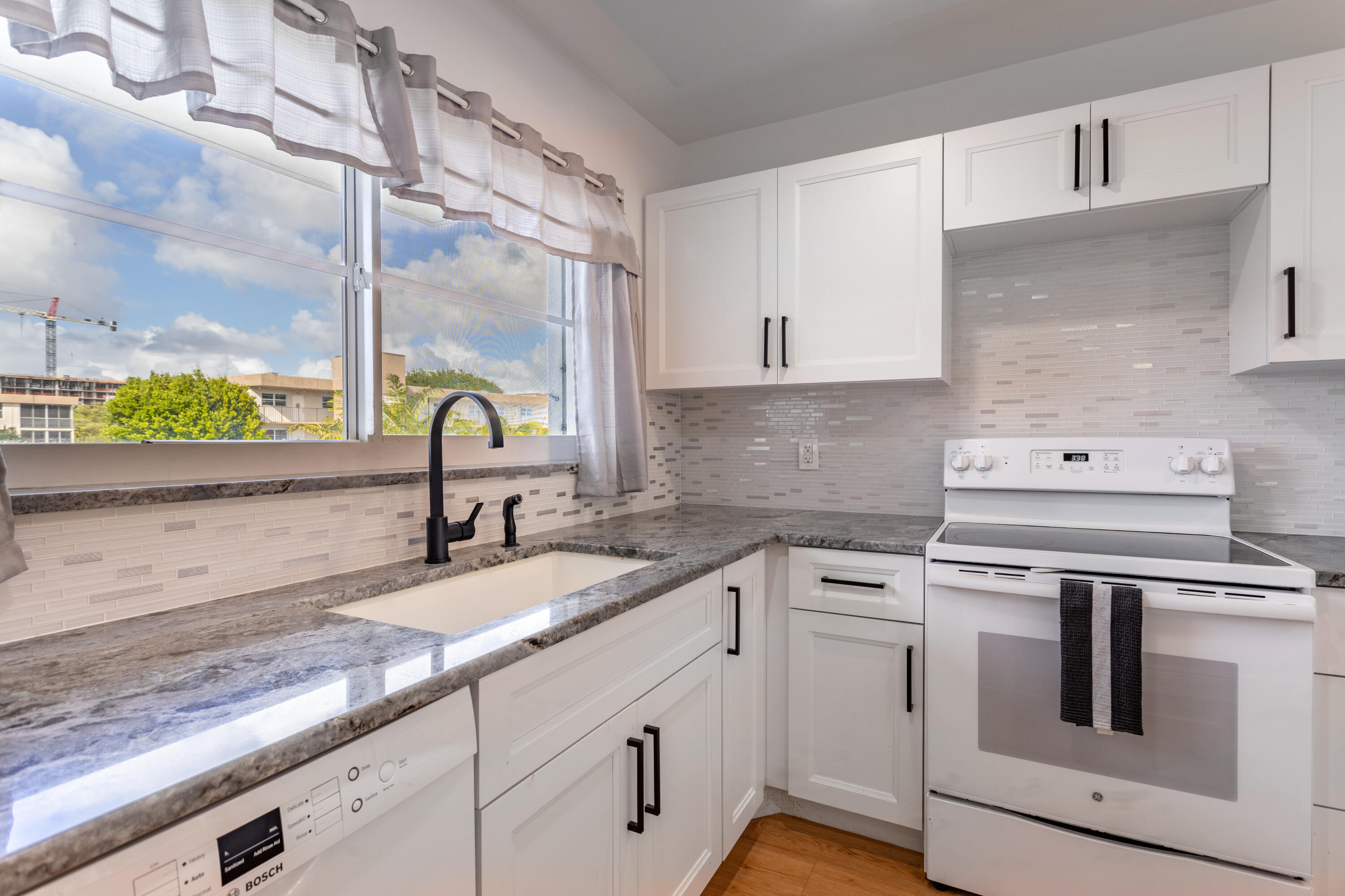 Listing  2012 S FEDERAL Highway 301, Boynton Beach, FL 33435, Boynton Beach, FL 33435