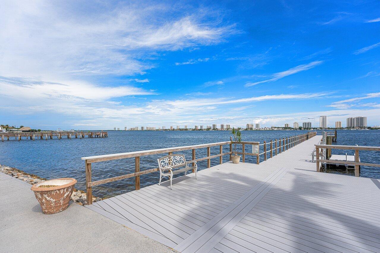 Listing  3040 Lake Shore Drive 502, Riviera Beach, FL 33404, Riviera Beach, FL 33404