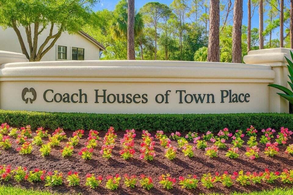 View details of listing 5731 Coach House Circle A, Boca Raton, FL 33486 Boca Raton with MLS#