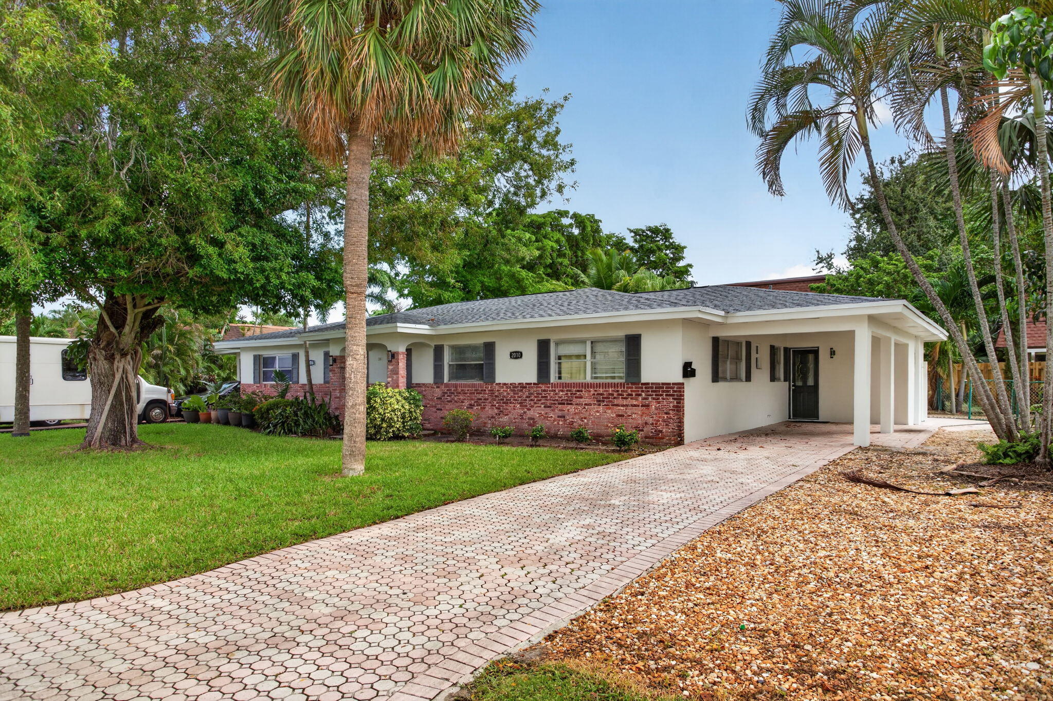 Listing  2010 NE 33RD Street, Lighthouse Point, FL 33064, Lighthouse Point, FL 33064