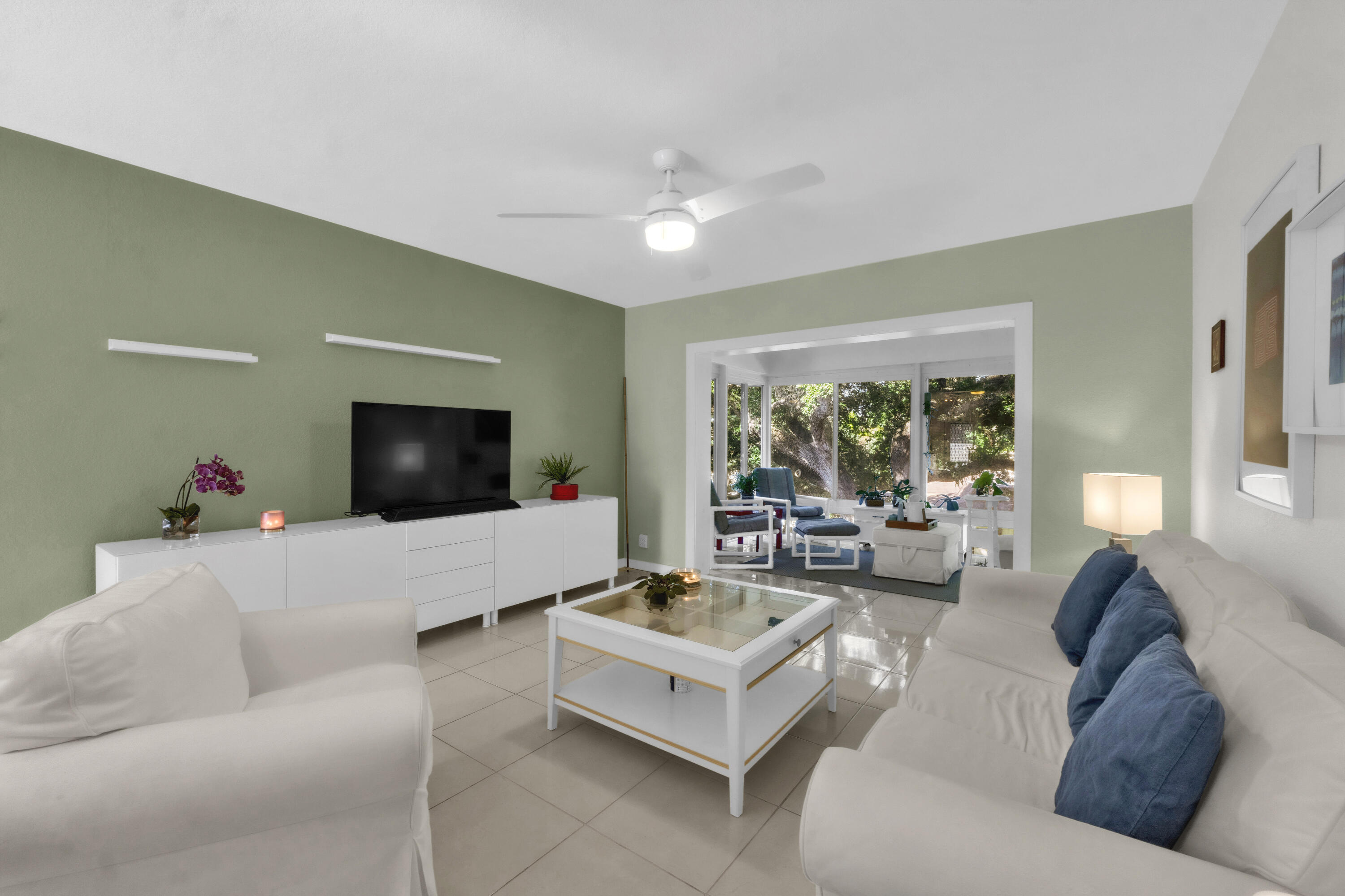 Listing  5141 W OAKLAND PARK Boulevard 311, Lauderdale Lakes, FL 33313, Lauderdale Lakes, FL 33313