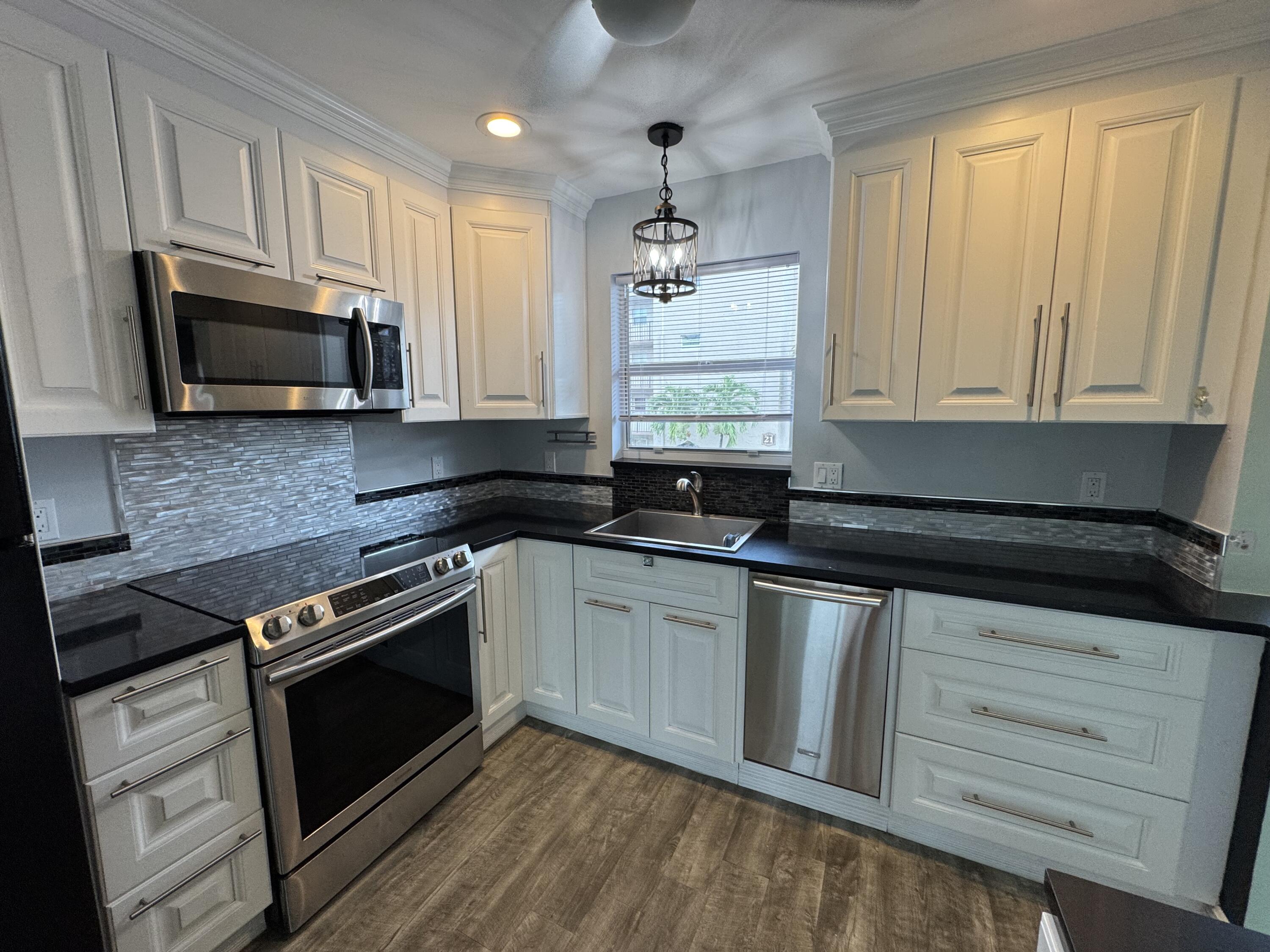 View details of listing 721 LORI Drive 206, Palm Springs, FL 33461 Palm Springs with MLS#