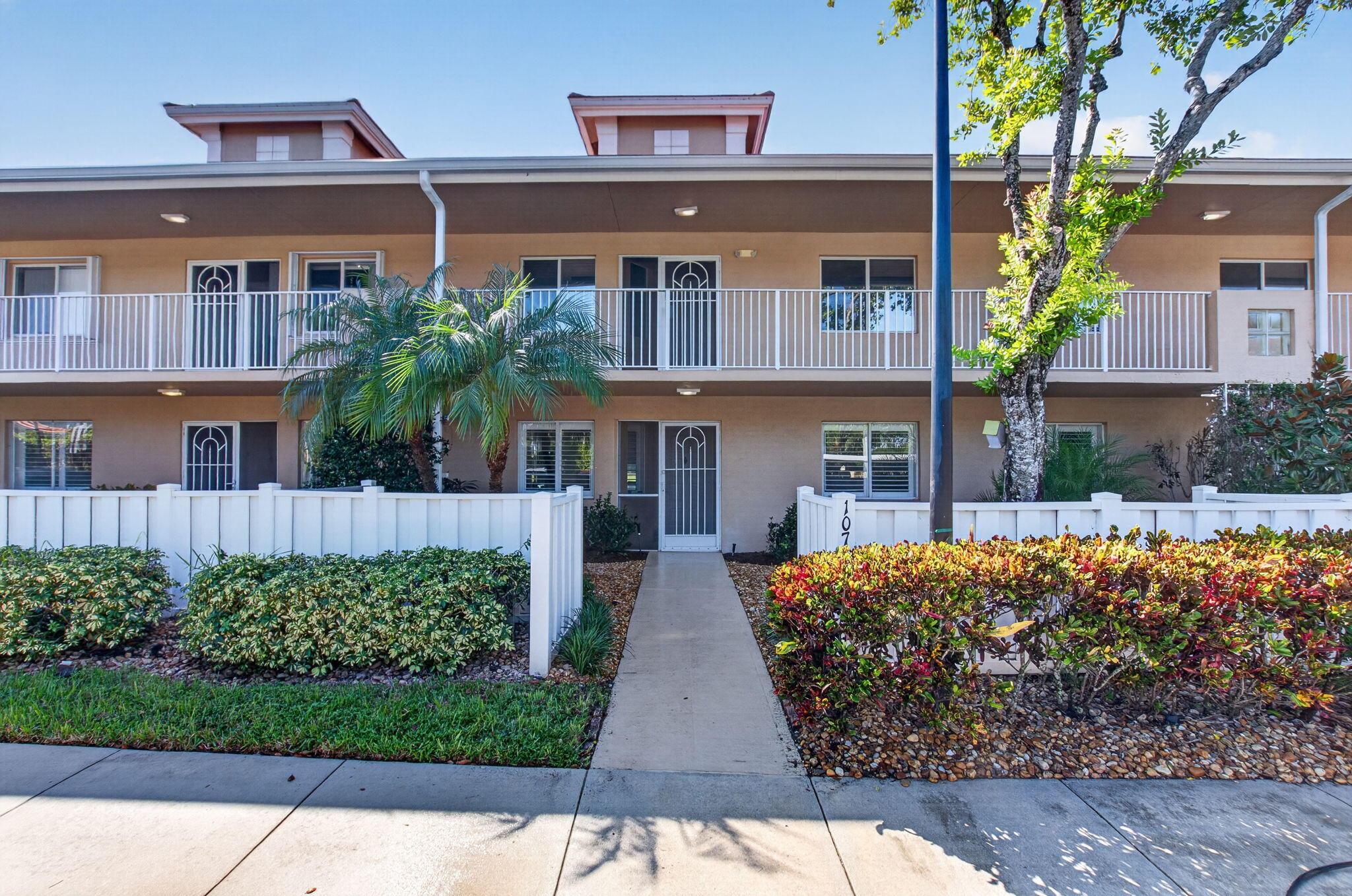 Listing  5914 REGAL GLEN Drive 107, Boynton Beach, FL 33437, Boynton Beach, FL 33437