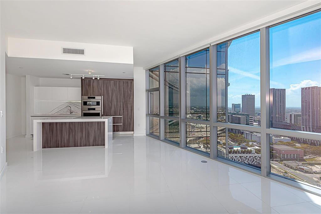 Listing  851 NE 1ST Avenue 2402, Miami, FL 33132, Miami, FL 33132