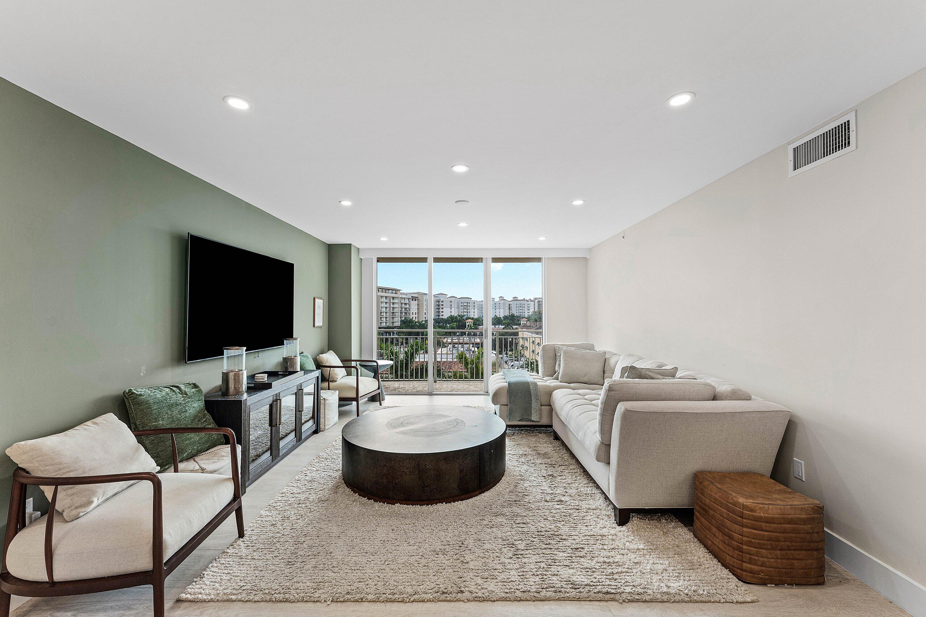 Listing  99 SE Mizner Boulevard 627, Boca Raton, FL 33432, Boca Raton, FL 33432
