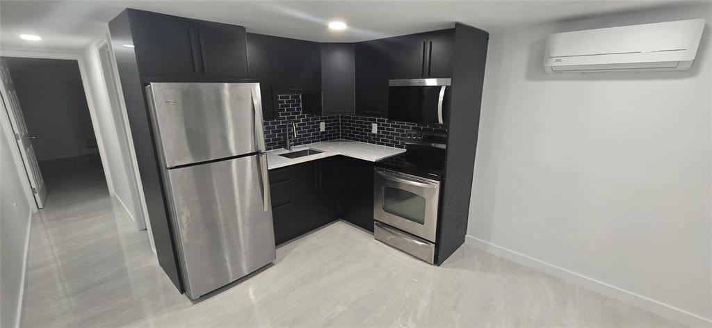 View details of listing 5310 SW 23rd Terrace 2, Fort Lauderdale, FL 33312 Fort Lauderdale with MLS#