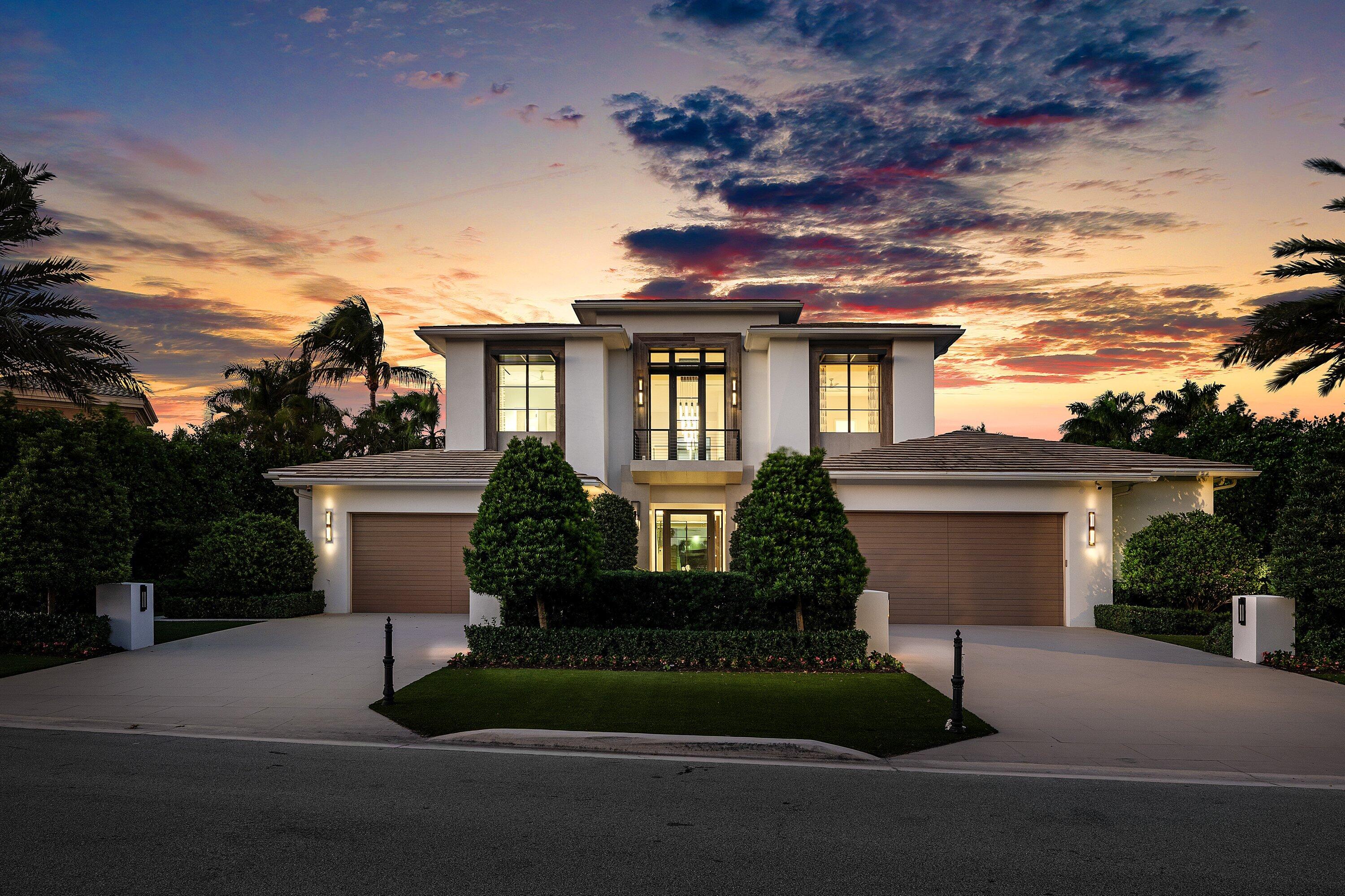 View details of listing 471 ROYAL PALM Way, Boca Raton, FL 33432 Boca Raton with MLS#