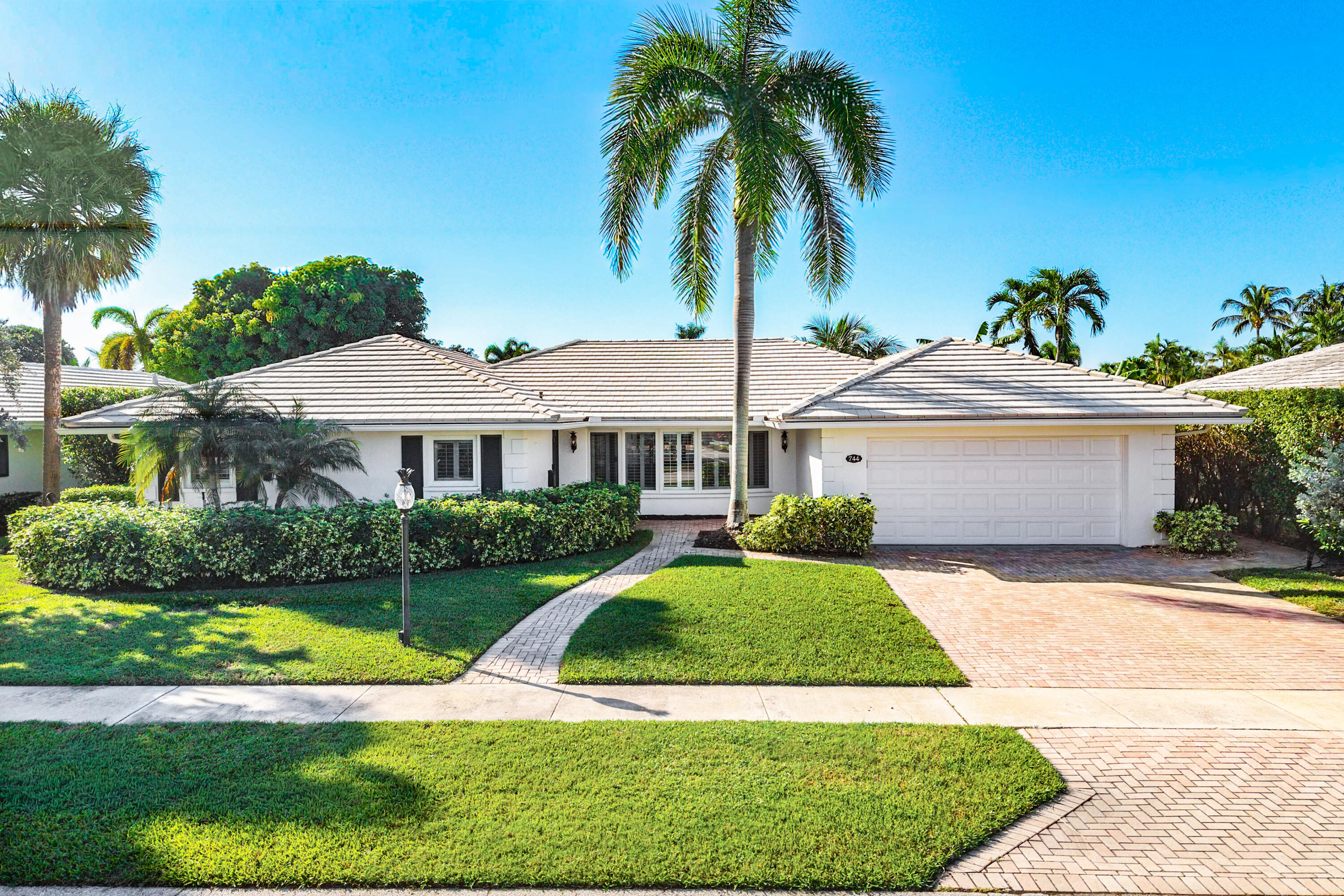 View details of listing 744 Peachtree Lane, Boca Raton, FL 33486 Boca Raton with MLS#