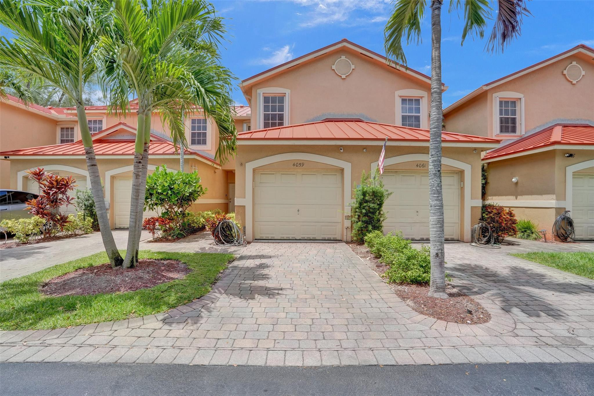Listing  4059 CRYSTAL LAKE Drive, Deerfield Beach, FL 33064, Deerfield Beach, FL 33064