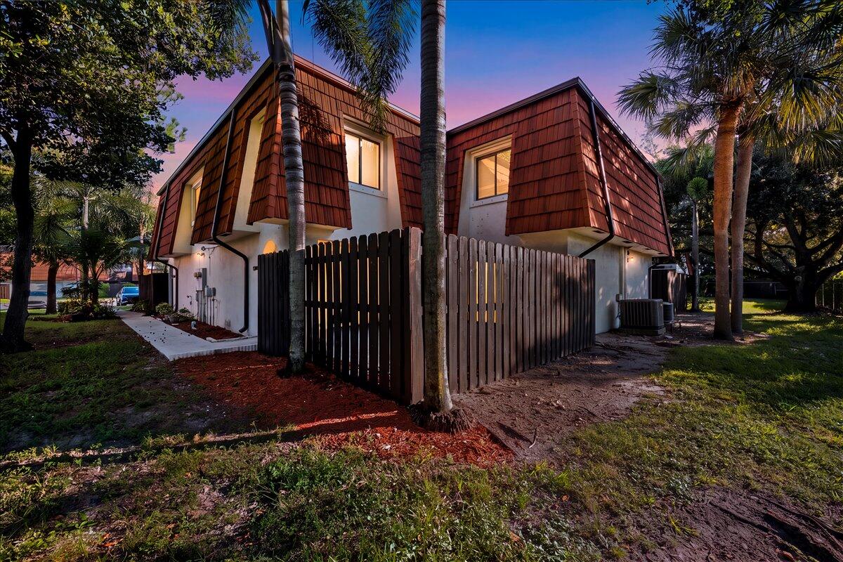 Listing  2216 WHITE PINE Circle D, Greenacres, FL 33415, Greenacres, FL 33415