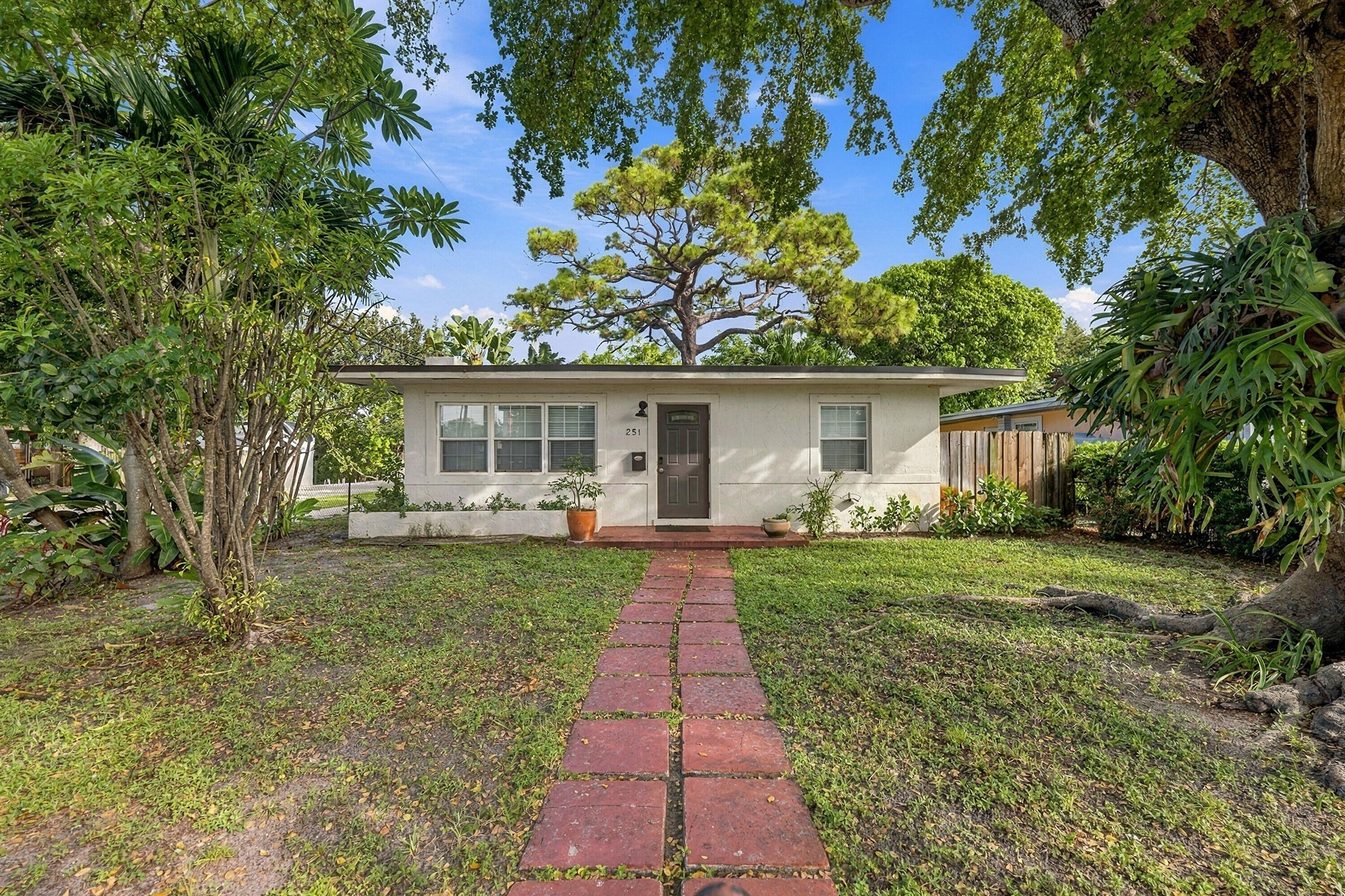 View details of listing 251 SW 22ND Street, Fort Lauderdale, FL 33315 Fort Lauderdale with MLS#
