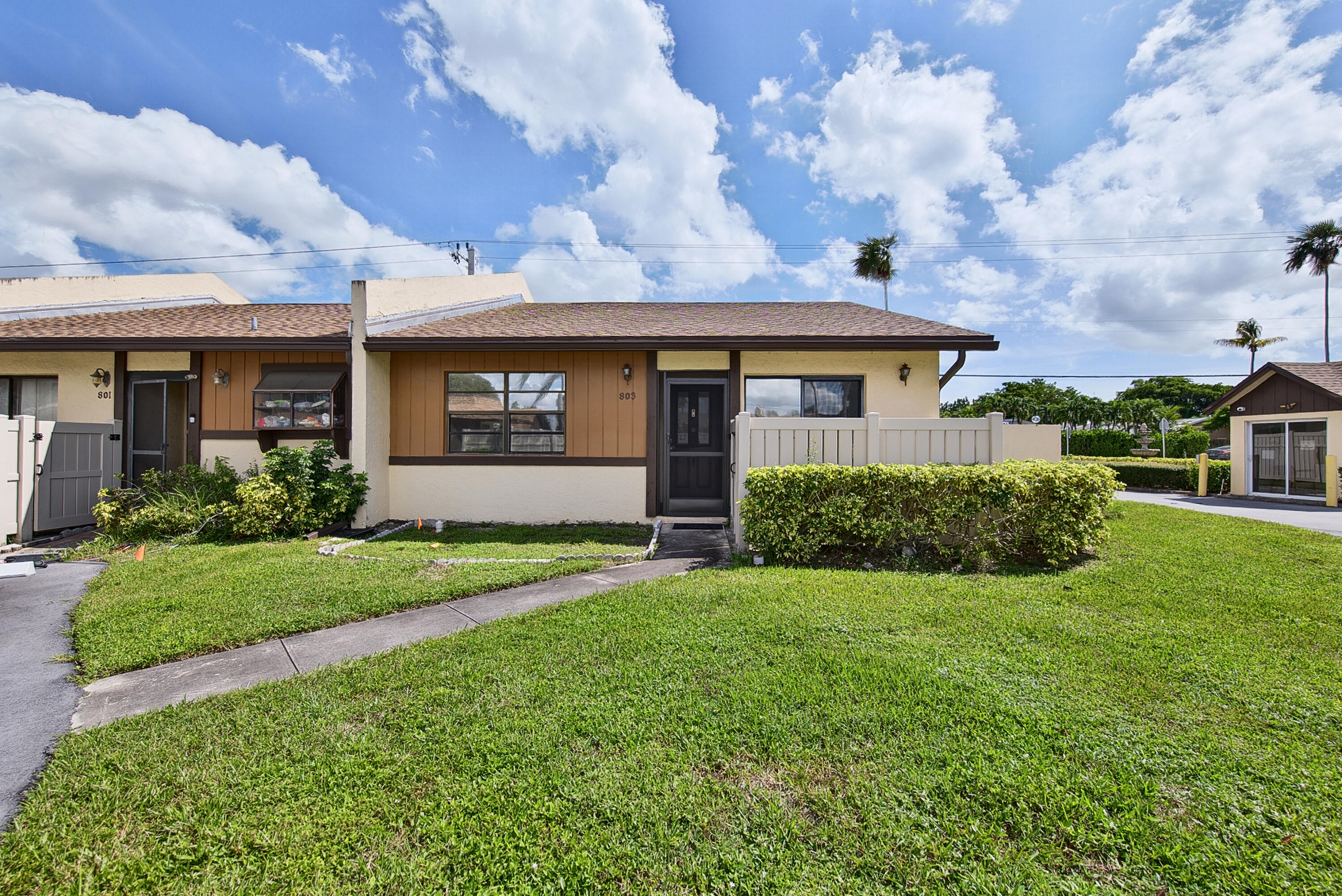 Listing  803 Banks Road, Margate, FL 33063, Margate, FL 33063