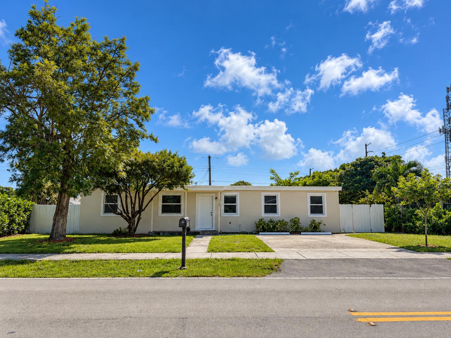 Listing  1388 NE 54TH Street, Pompano Beach, FL 33064, Pompano Beach, FL 33064