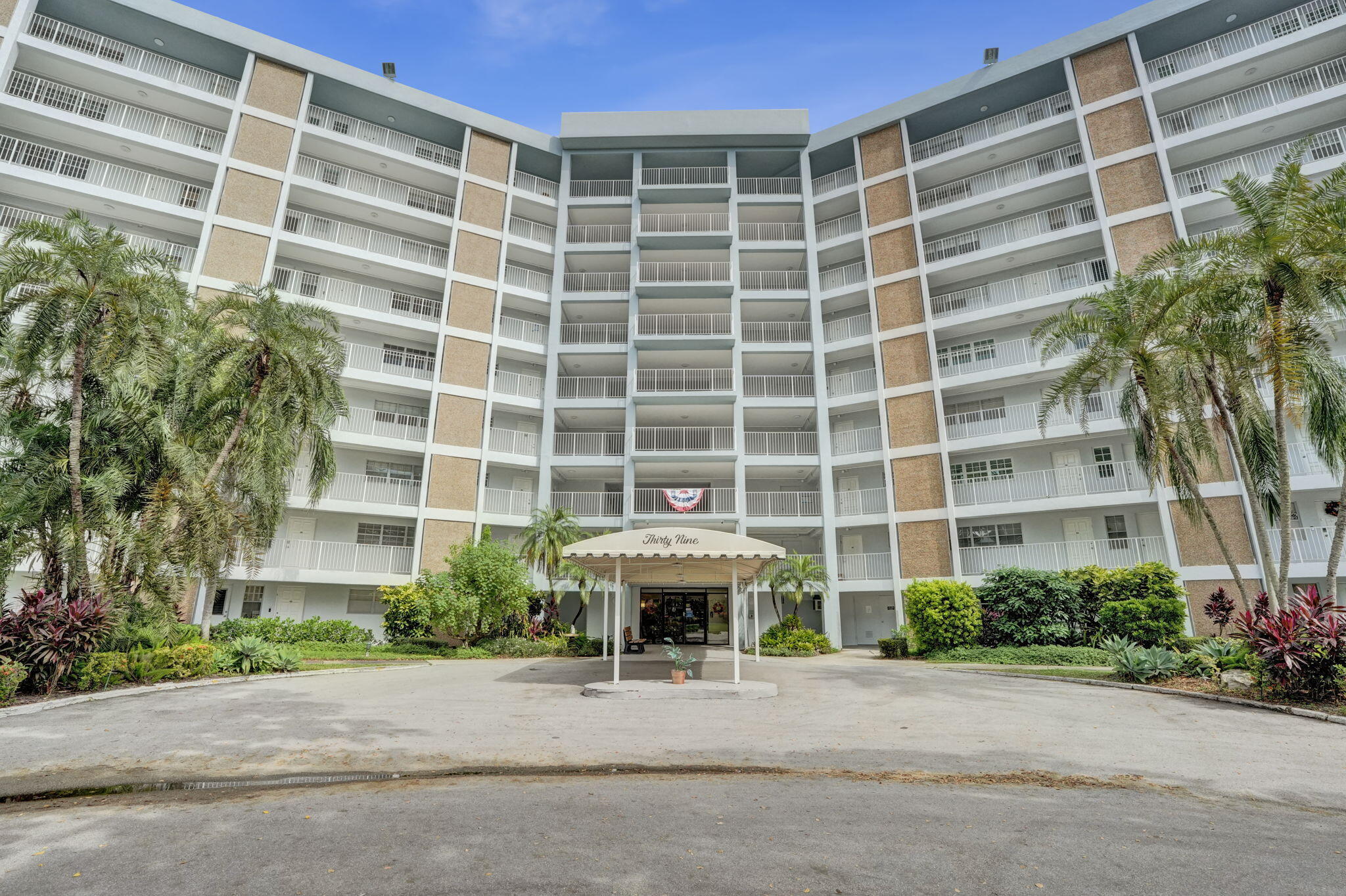Listing  2940 N COURSE Drive 401, Pompano Beach, FL 33069, Pompano Beach, FL 33069