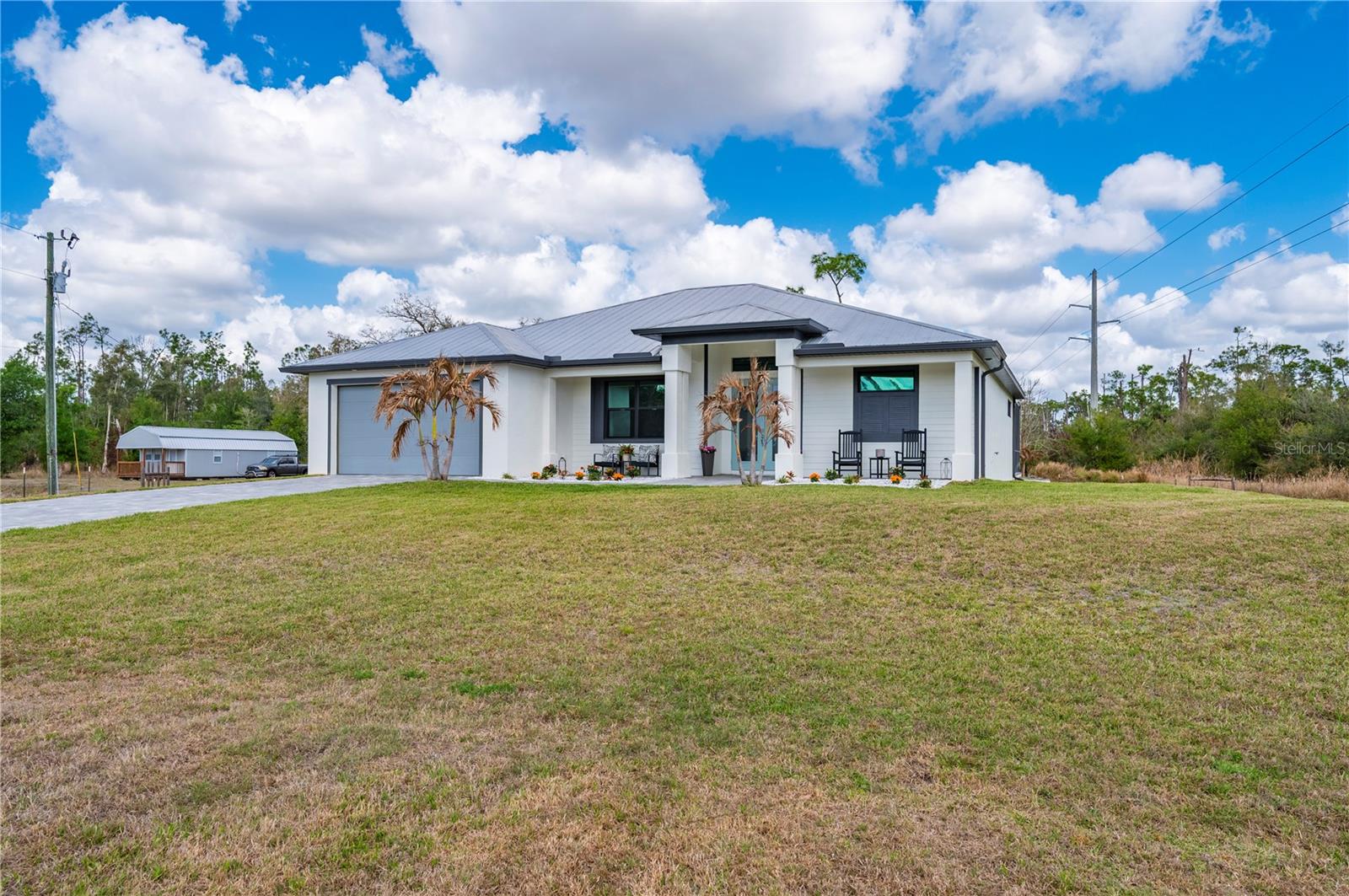 View details of listing 4301 SOUTH RD NORTH FORT MYERS with MLS# C7523401