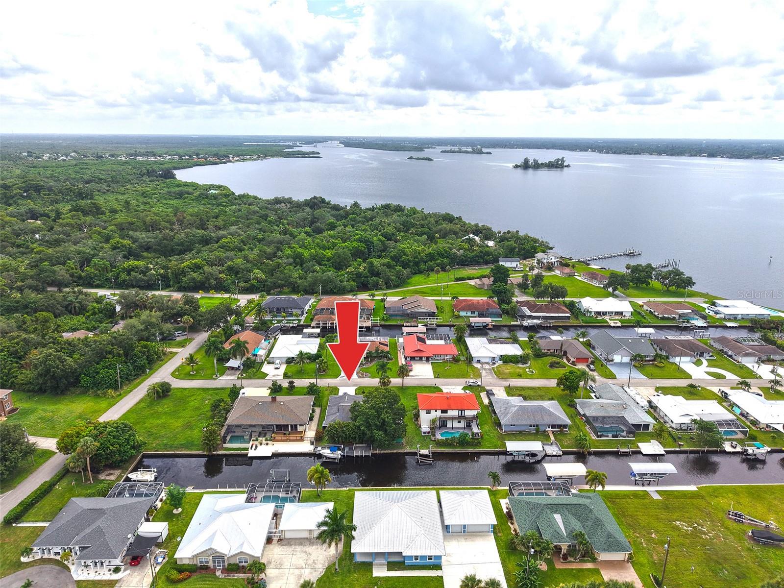 View details of listing 7228 REYMOOR DR NORTH FORT MYERS with MLS# C7529934