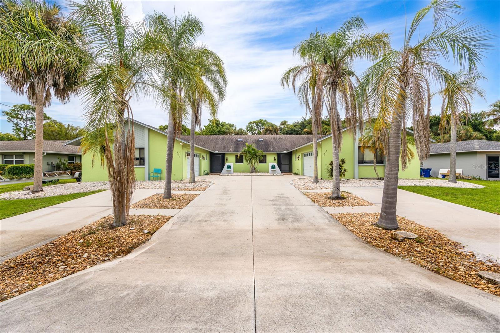 View details of listing 5815/5817 LITTLESTONE CT NORTH FORT MYERS with MLS# C7531208
