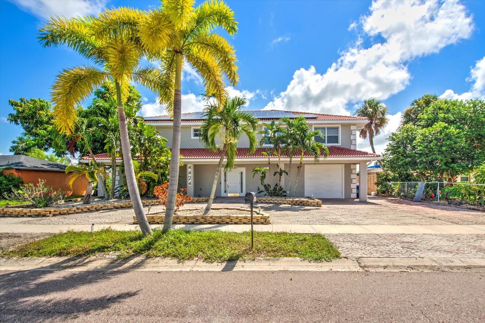 View details of listing 4424 N CANAL CIR NORTH FORT MYERS with MLS# D6145683