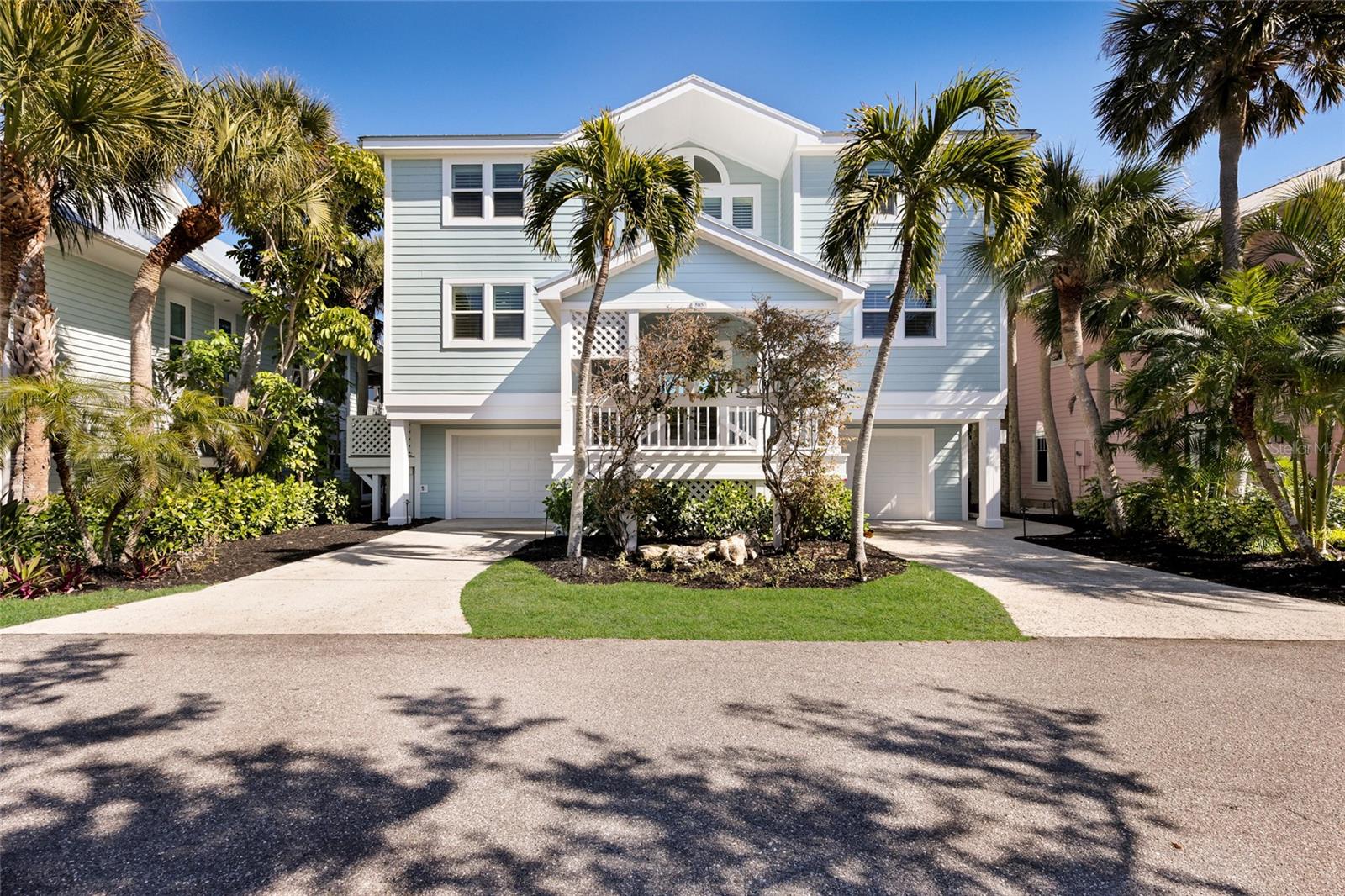 Listing D6148254 585 BUTTONWOOD BAY DR, BOCA GRANDE, FL 33921