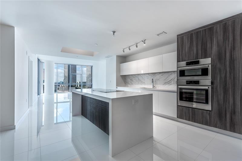 View details of listing 851 NE 1st Avenue 1912, Miami, FL 33132 Miami with MLS#