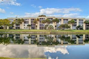 View details of listing 3121 NW 47th Terrace 301, Lauderdale Lakes, FL 33319 Lauderdale Lakes with MLS#