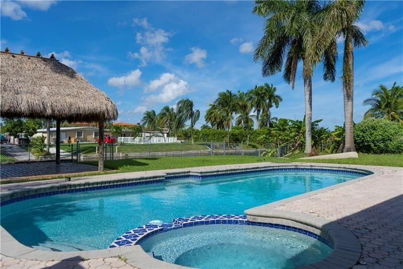 View details of listing 8165 NW 182nd Street, Hialeah, FL 33015 Hialeah with MLS# 
