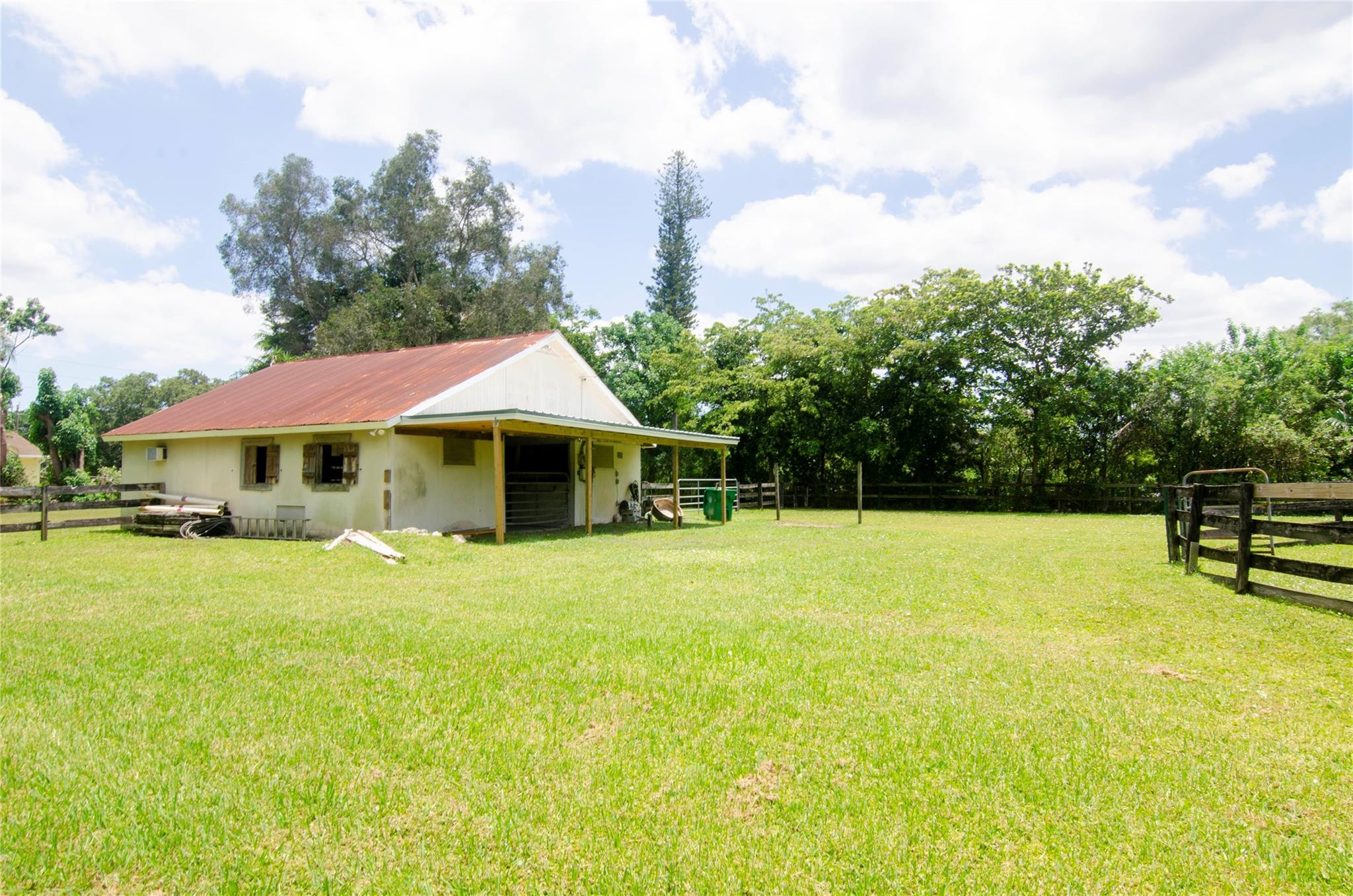 View details of listing 1765 Back Lot SW Back 112th Avenue, Davie, FL 33325 Davie with MLS#