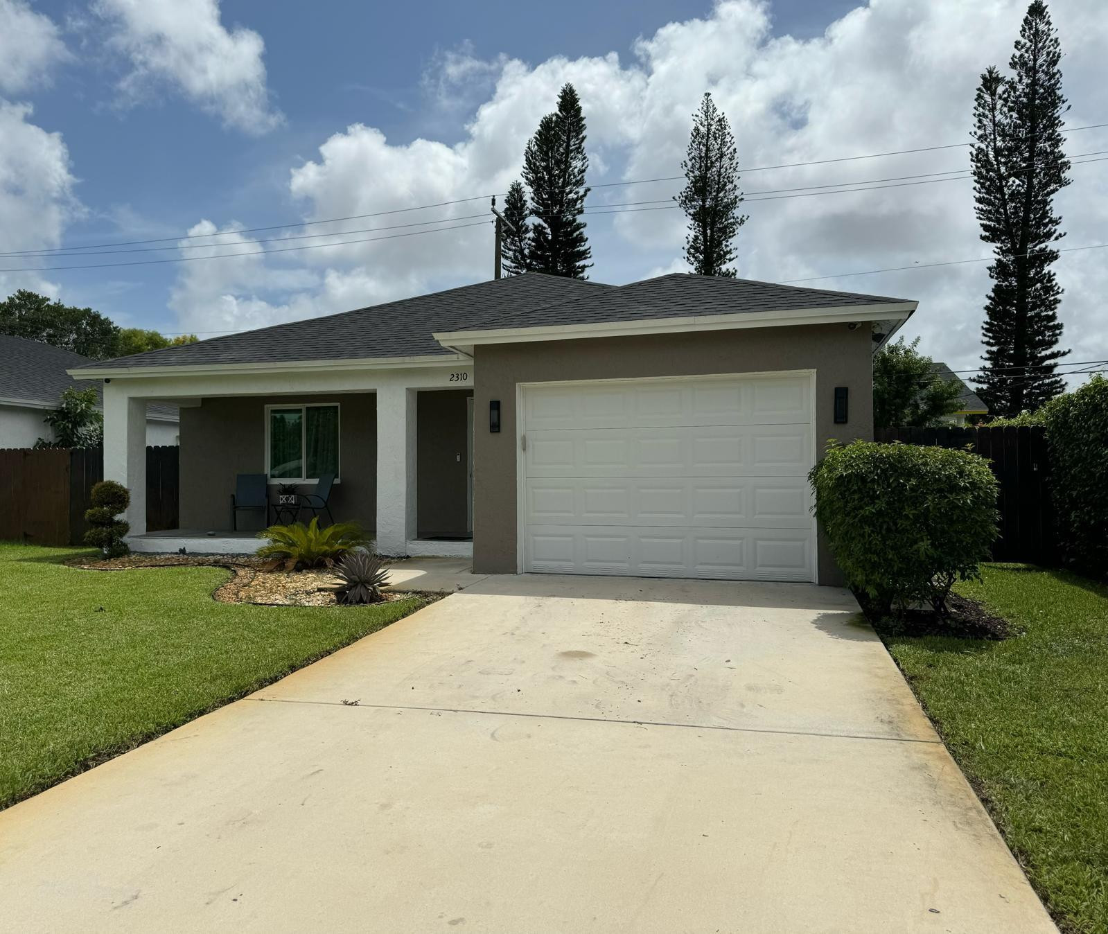 View details of listing 2310 NW 2nd Street, Pompano Beach, FL 33069 Pompano Beach with MLS#