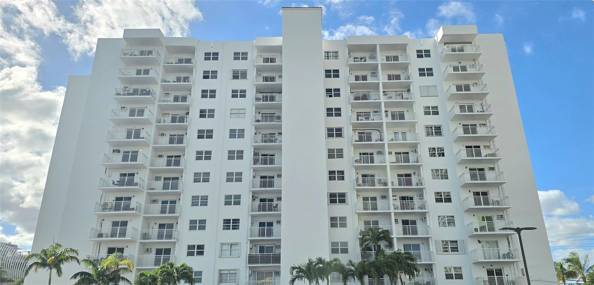 View details of listing 200 S Birch Road 121, Fort Lauderdale, FL 33316 Fort Lauderdale with MLS#