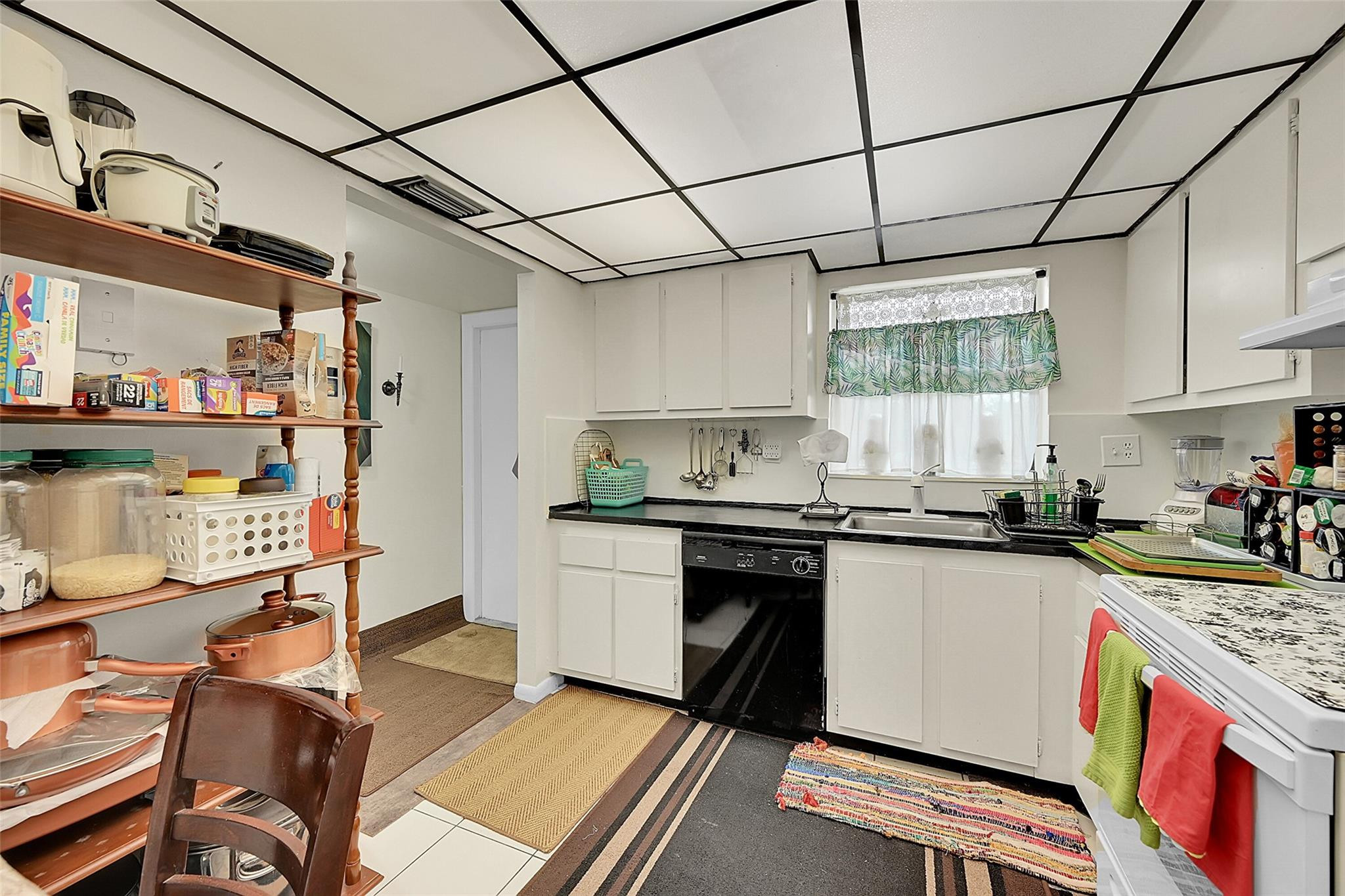 View details of listing 10442 Sunrise Lakes Boulevard 202, Sunrise, FL 33322 Sunrise with MLS#