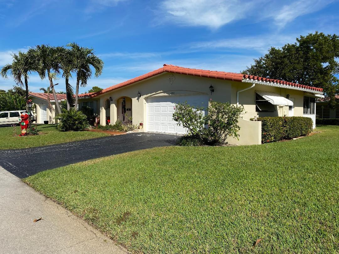 View details of listing 4300 NW 12th Avenue, Deerfield Beach, FL 33064 Deerfield Beach with MLS#