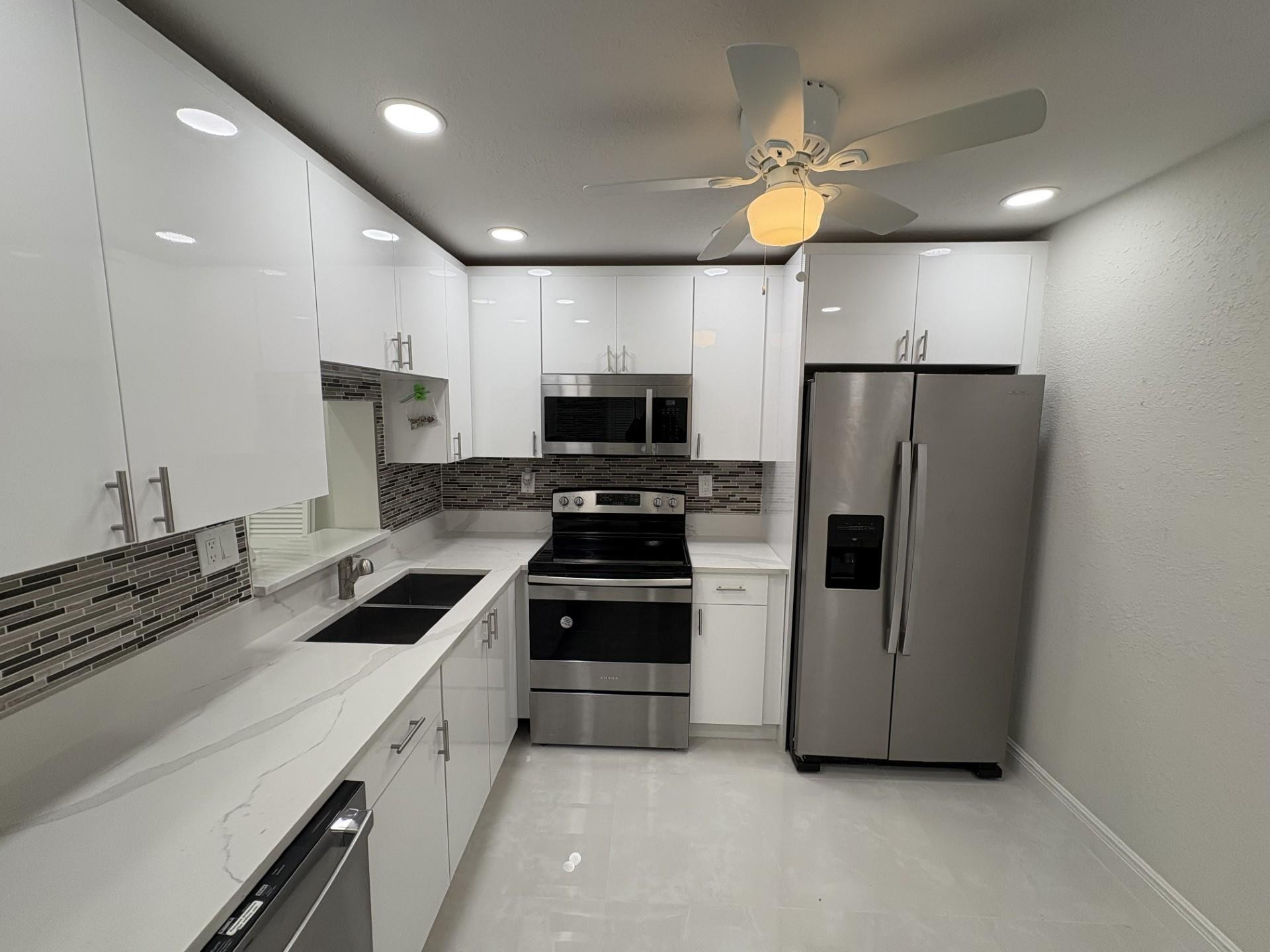 View details of listing 7650 W McNab 118, Tamarac, FL 33321 Tamarac with MLS#