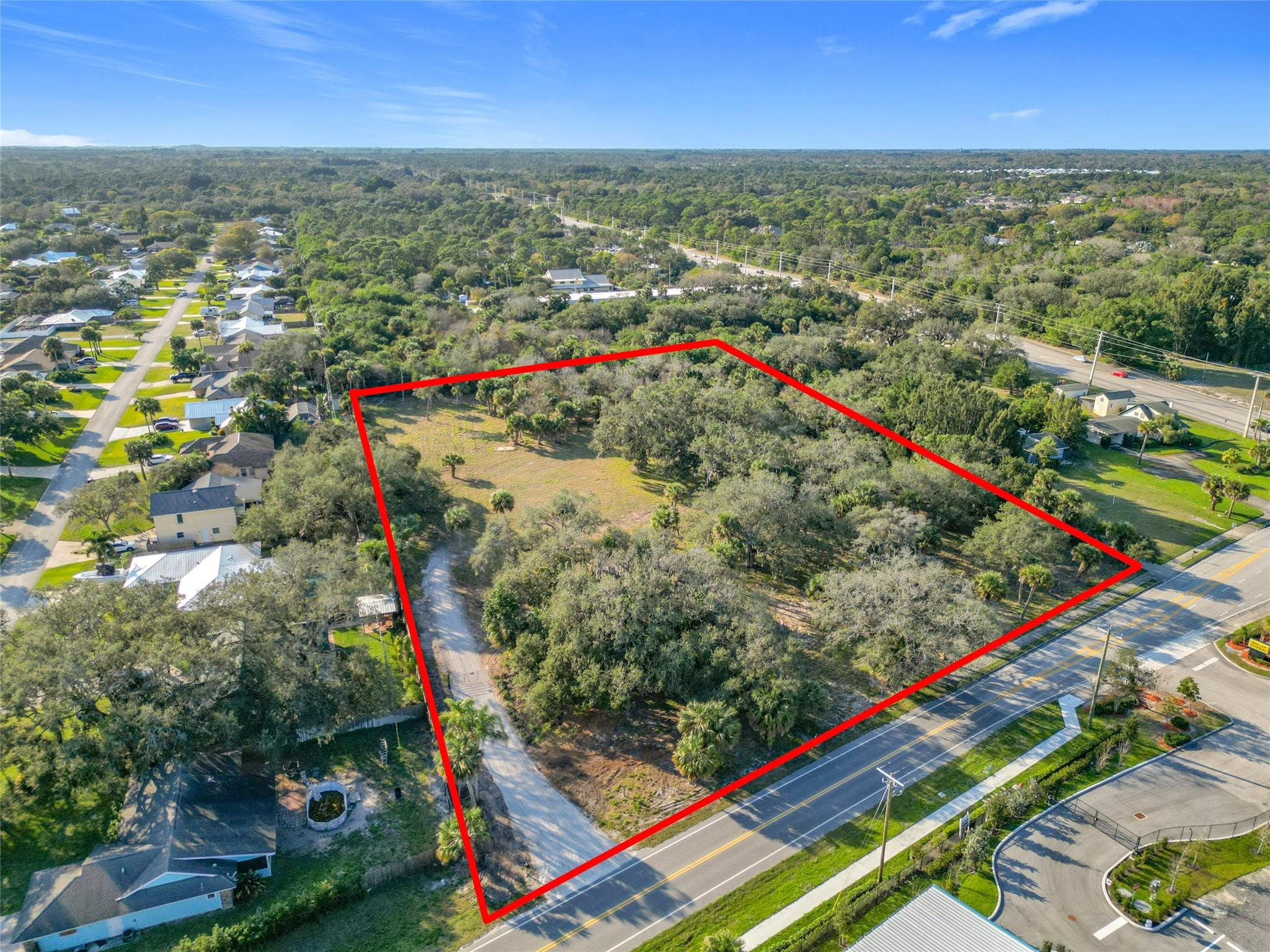 View details of listing 995 Old Dixie Highway, Vero Beach, FL 32962 Vero Beach with MLS#