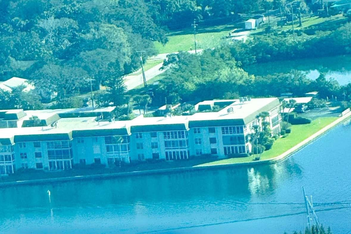 View details of listing 200 Greytwig Road 213, Vero Beach, FL 32963 Vero Beach with MLS# 