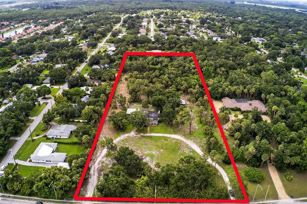 View details of listing 5240 20th Street, Vero Beach, FL 32966 Vero Beach with MLS# 