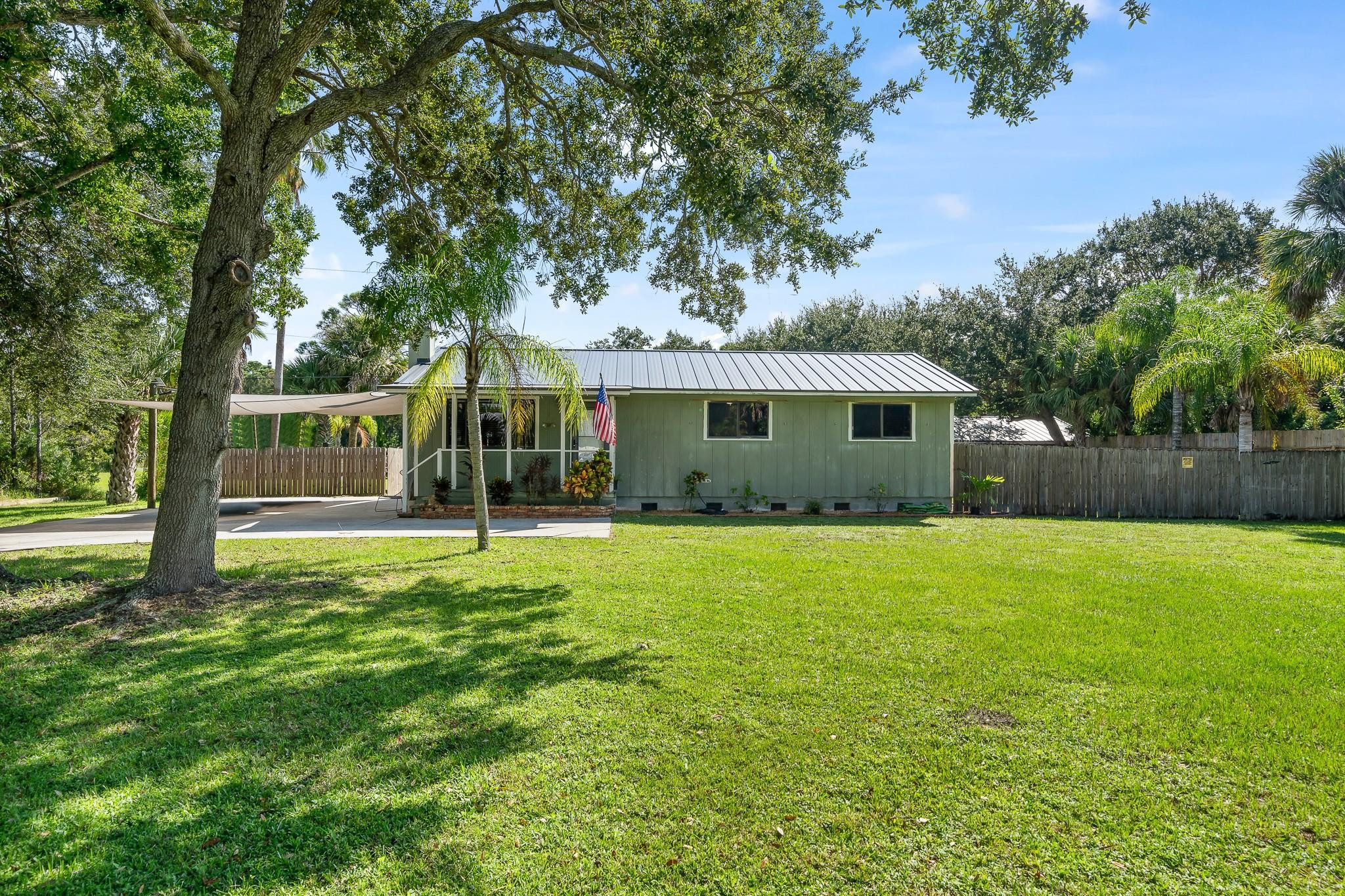View details of listing 9633 Honeysuckle, FL 32976  with MLS# 