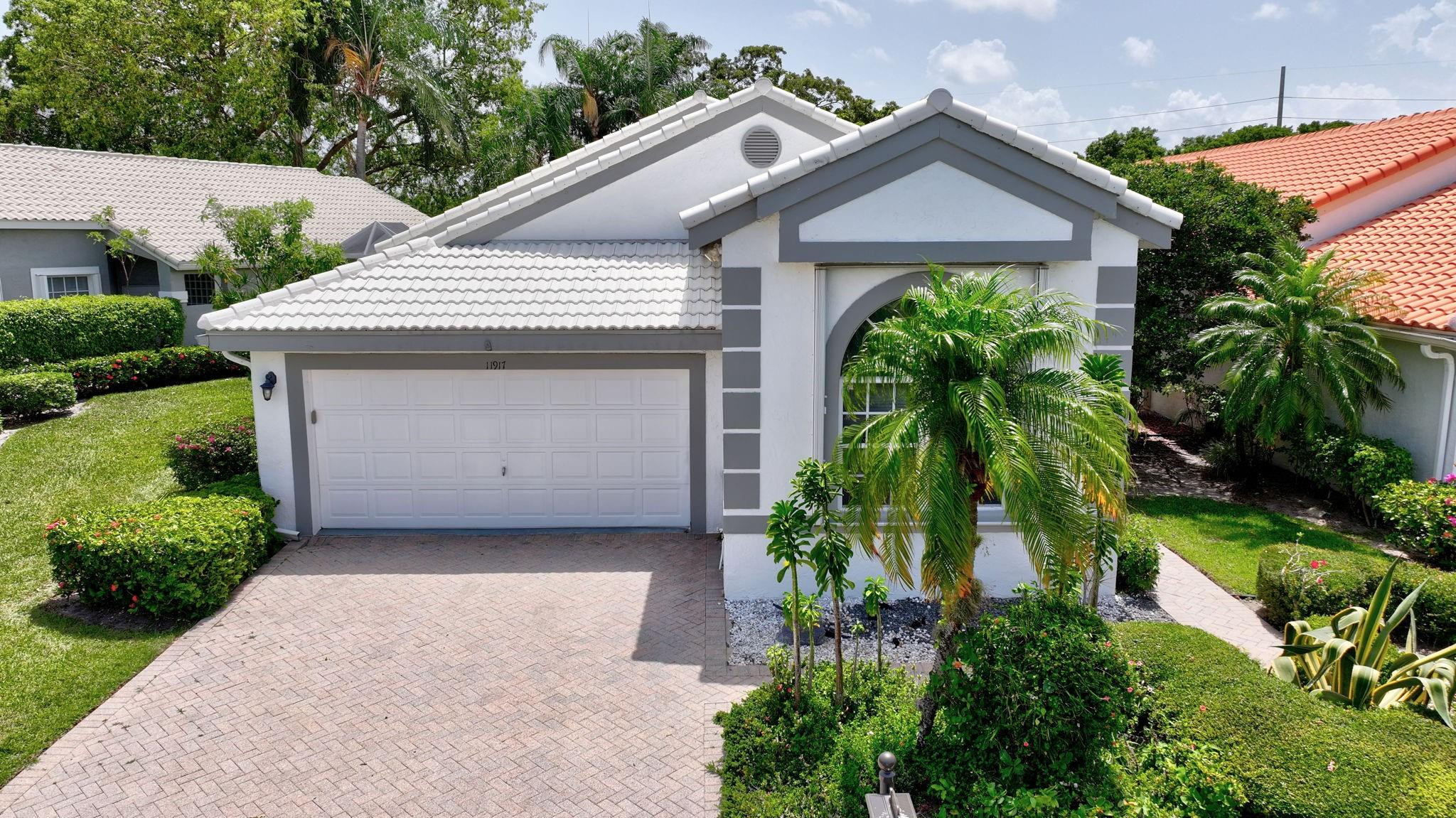 View details of listing 11917 Fountainside Circle, Boynton Beach, FL 33437 Boynton Beach with MLS#